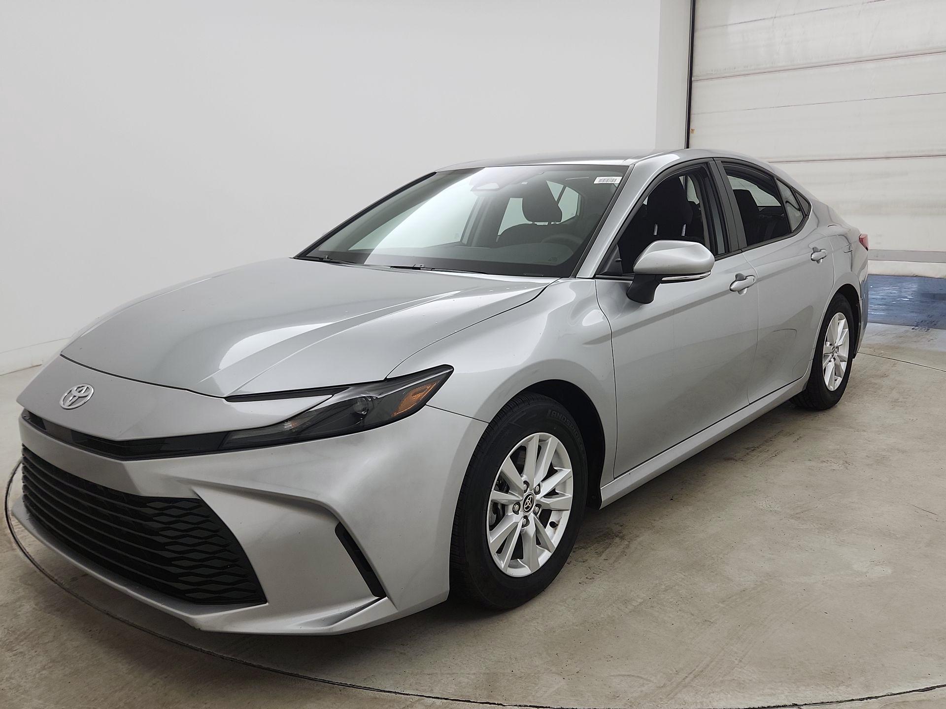 Thumbnail: 2025 Toyota Camry - 3