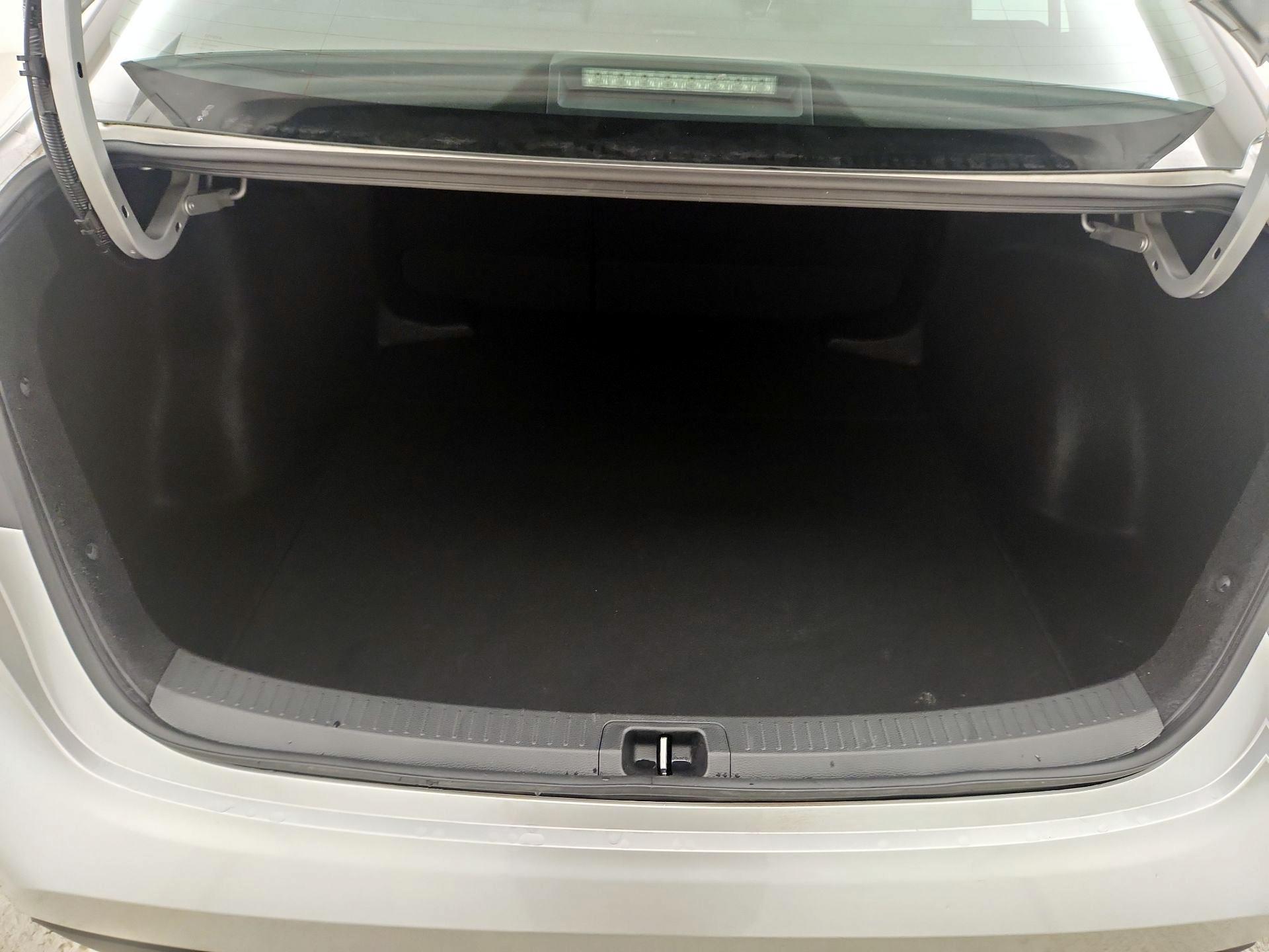 Thumbnail: 2022 Toyota Corolla - 18