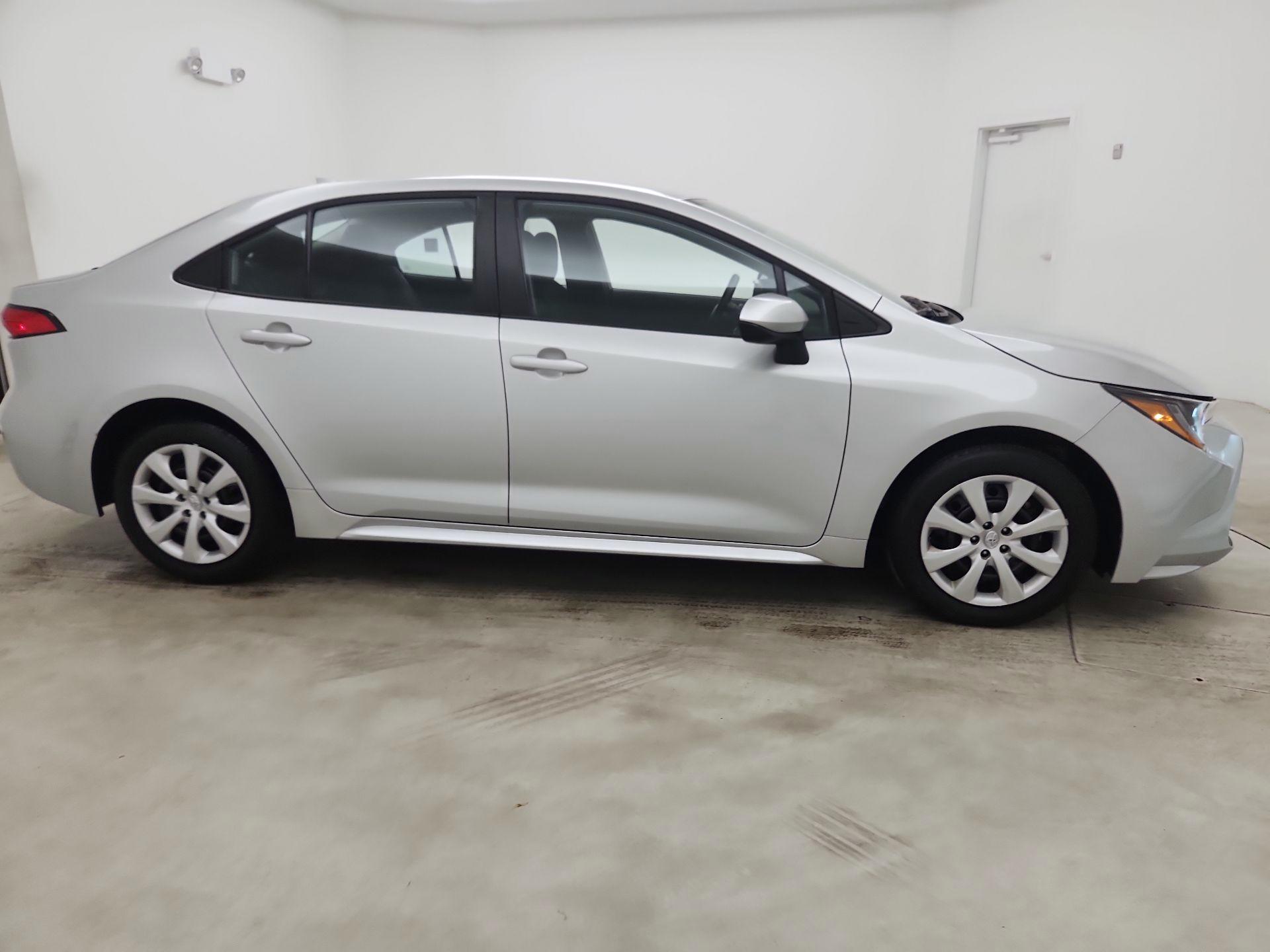 Thumbnail: 2022 Toyota Corolla - 4