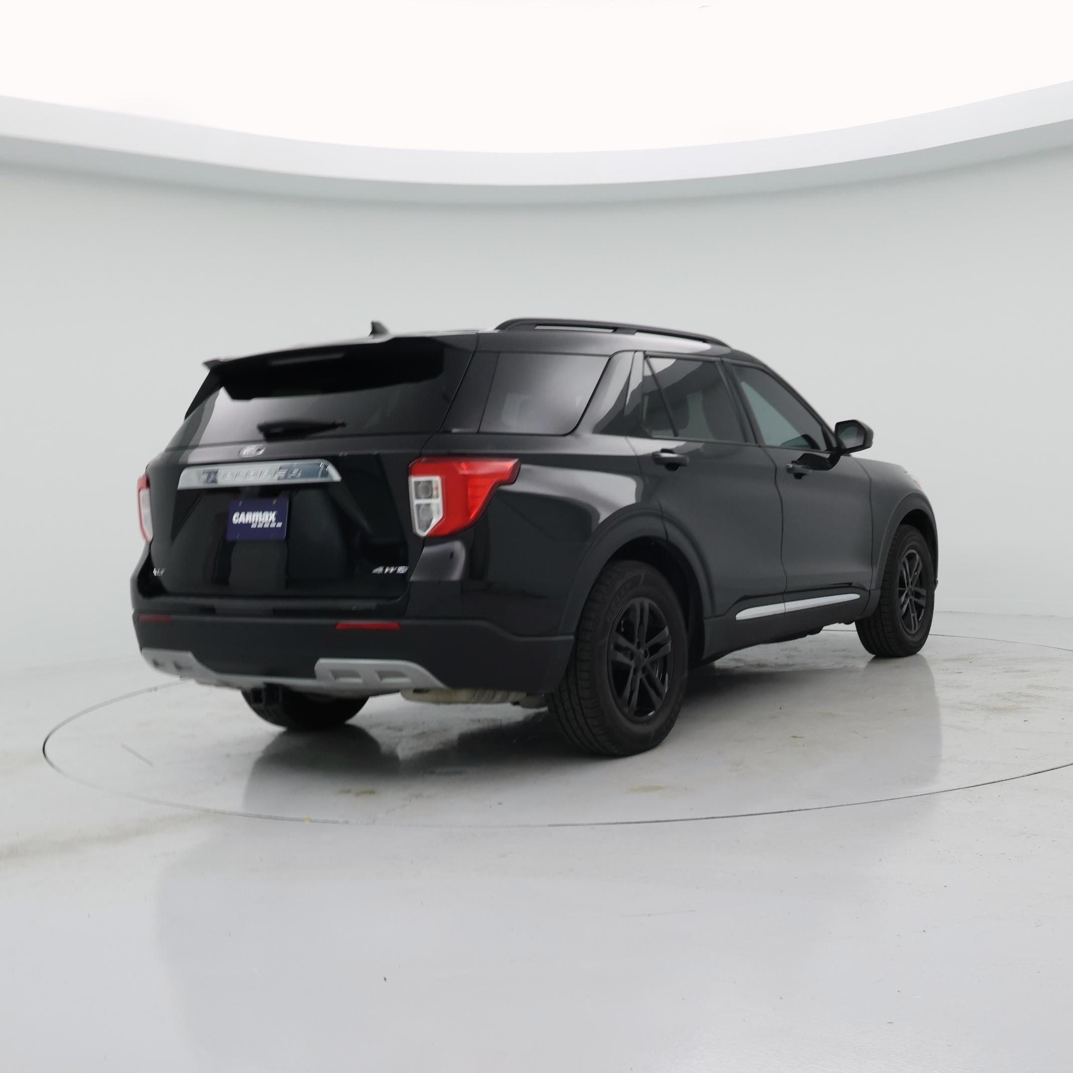 Thumbnail: 2023 Ford Explorer - 8