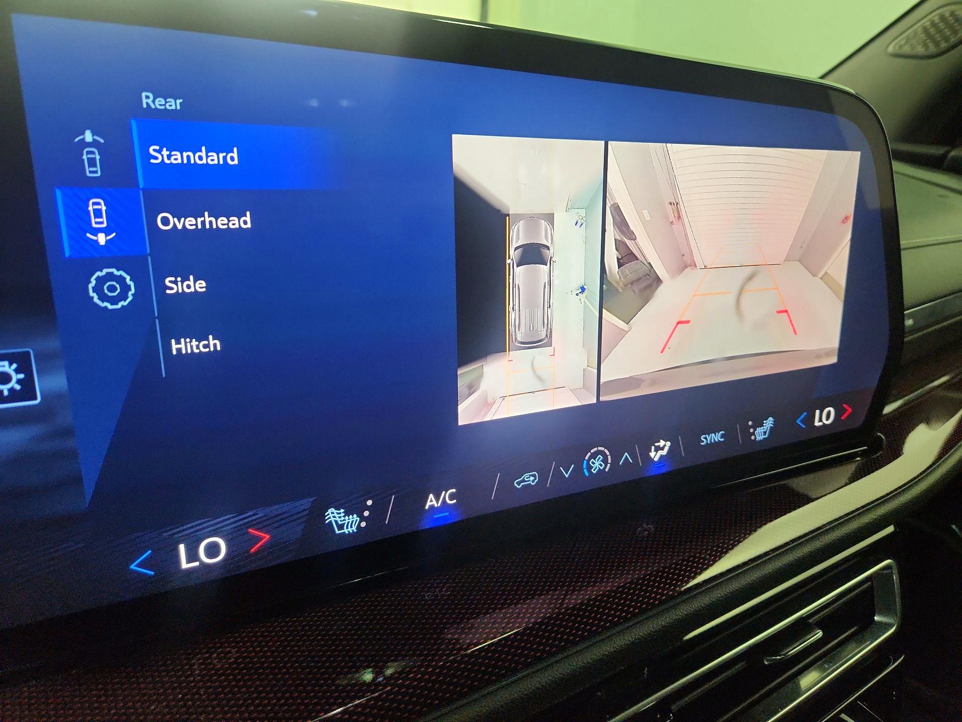 Thumbnail: 2025 Chevrolet Traverse - 14