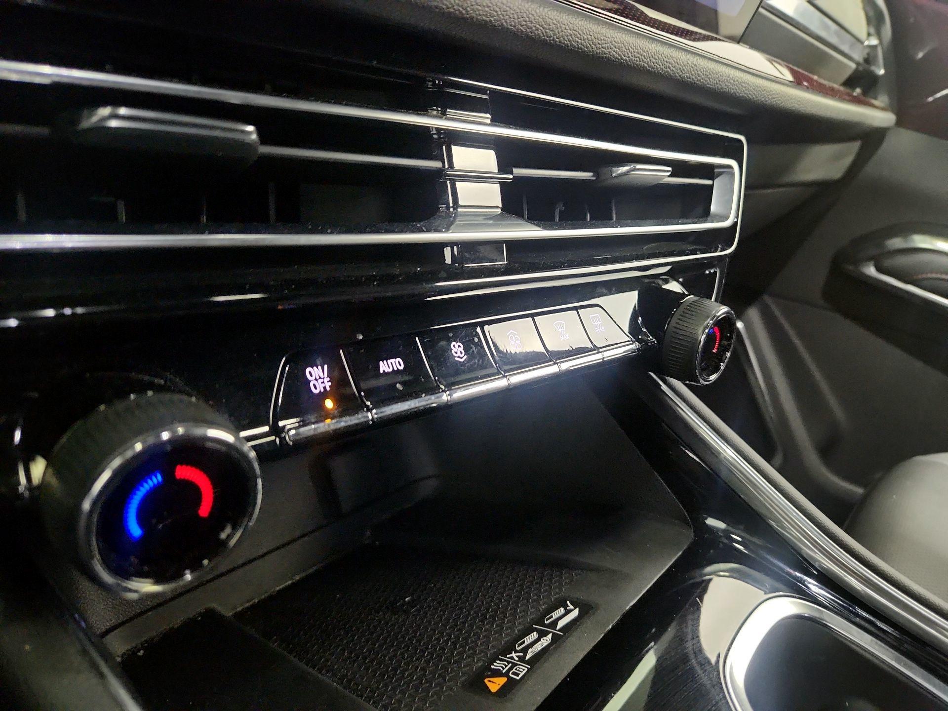 Thumbnail: 2025 Chevrolet Traverse - 16