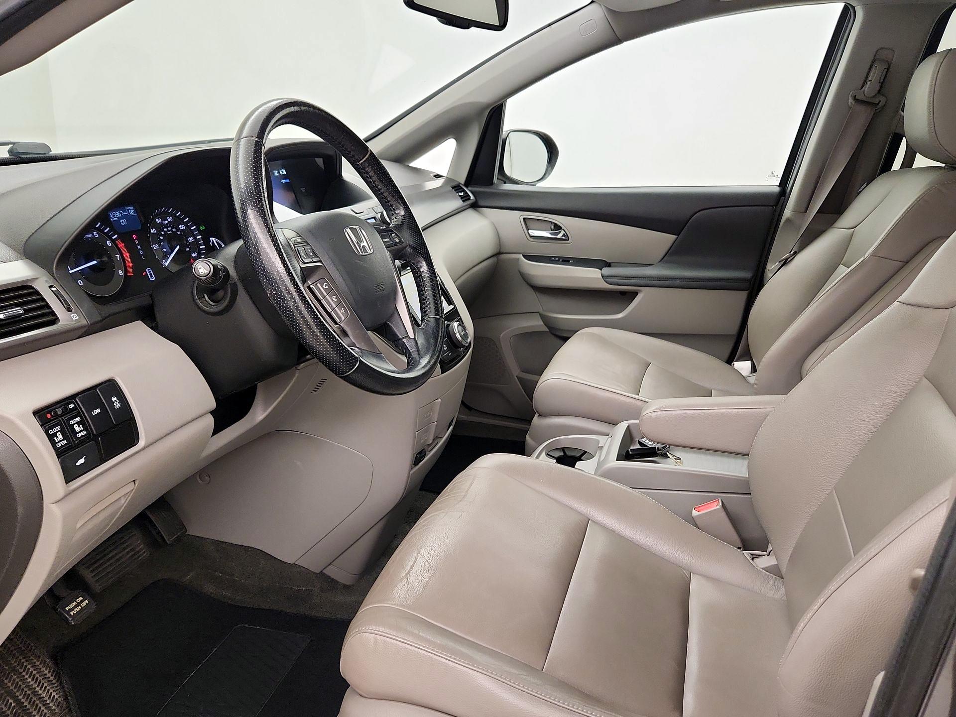 Thumbnail: 2015 Honda Odyssey - 9