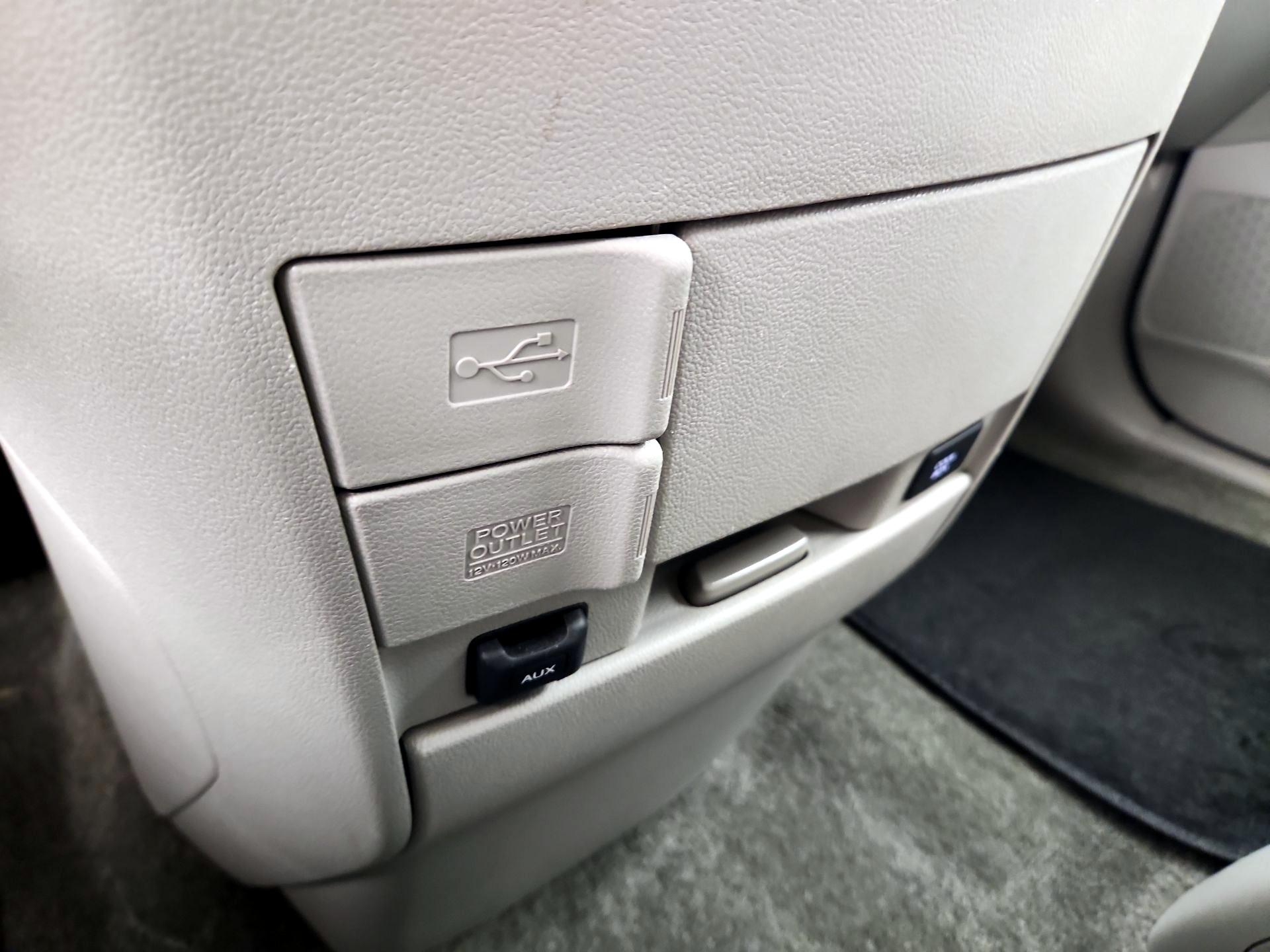 Thumbnail: 2015 Honda Odyssey - 16