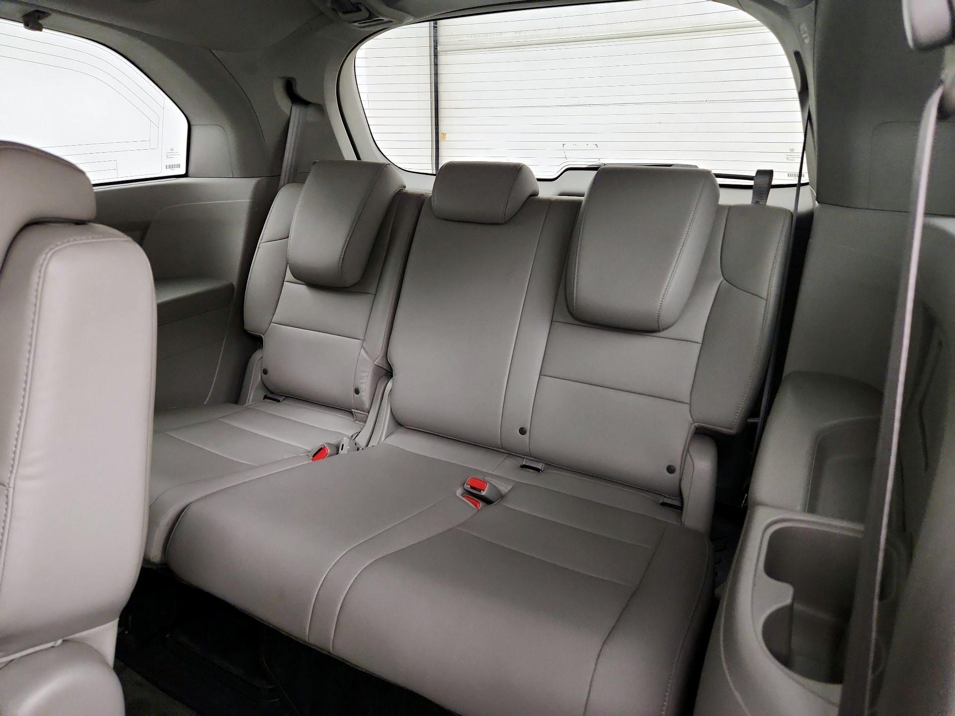 Thumbnail: 2015 Honda Odyssey - 19