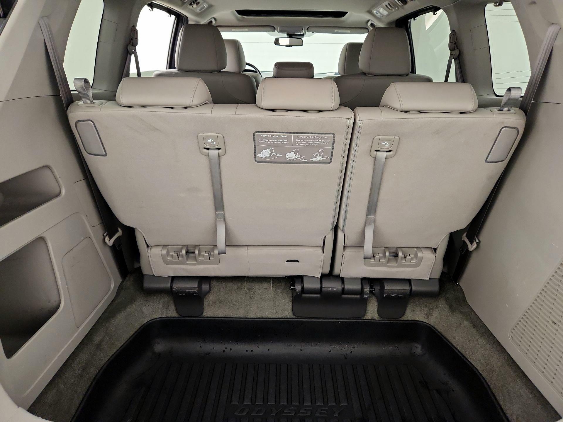 Thumbnail: 2015 Honda Odyssey - 20