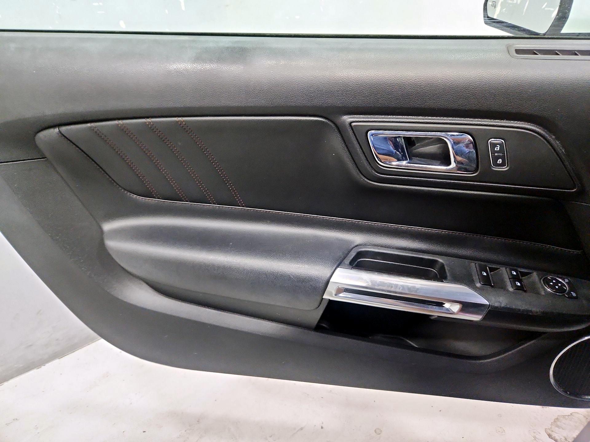 Thumbnail: 2015 Ford Mustang - 12