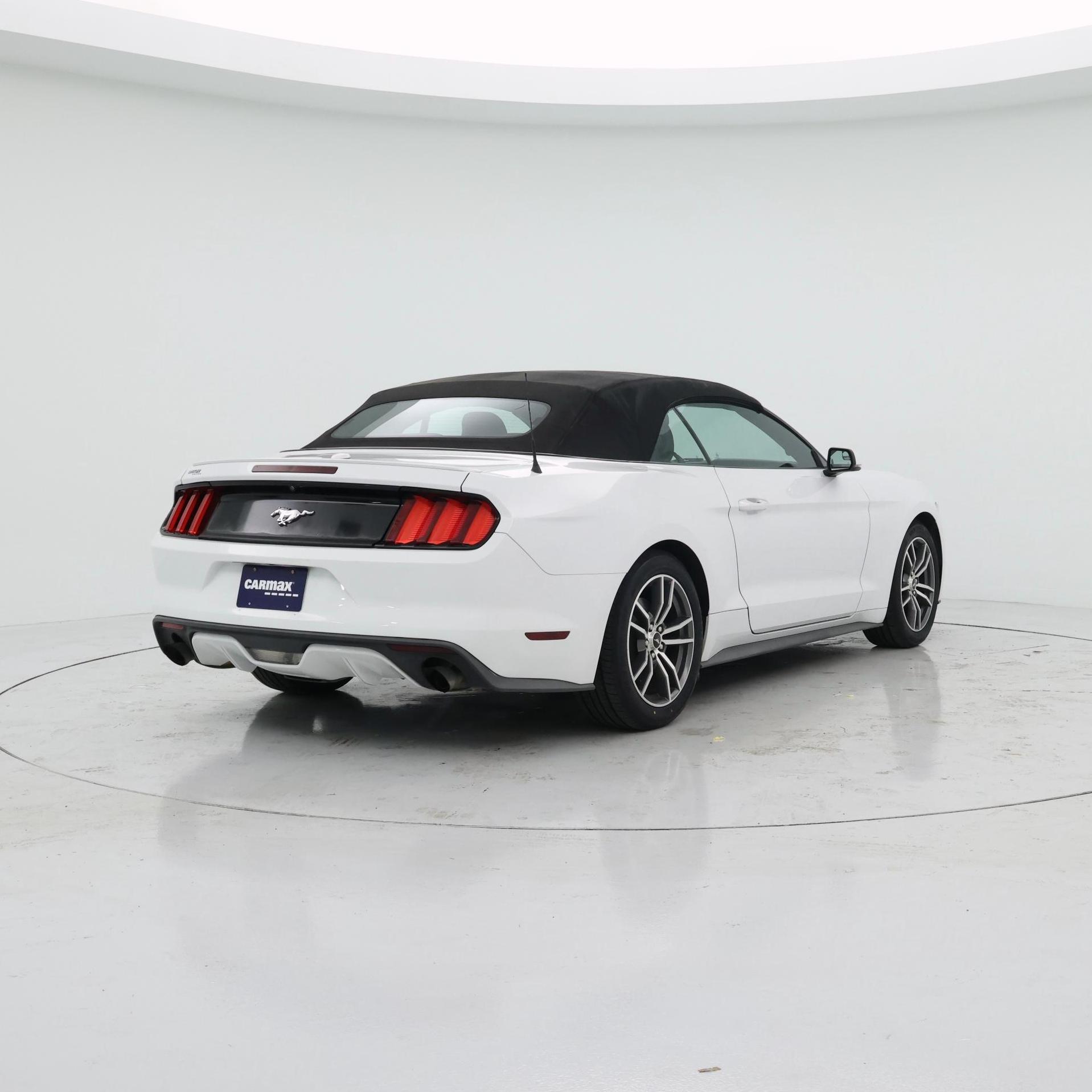 Thumbnail: 2015 Ford Mustang - 8
