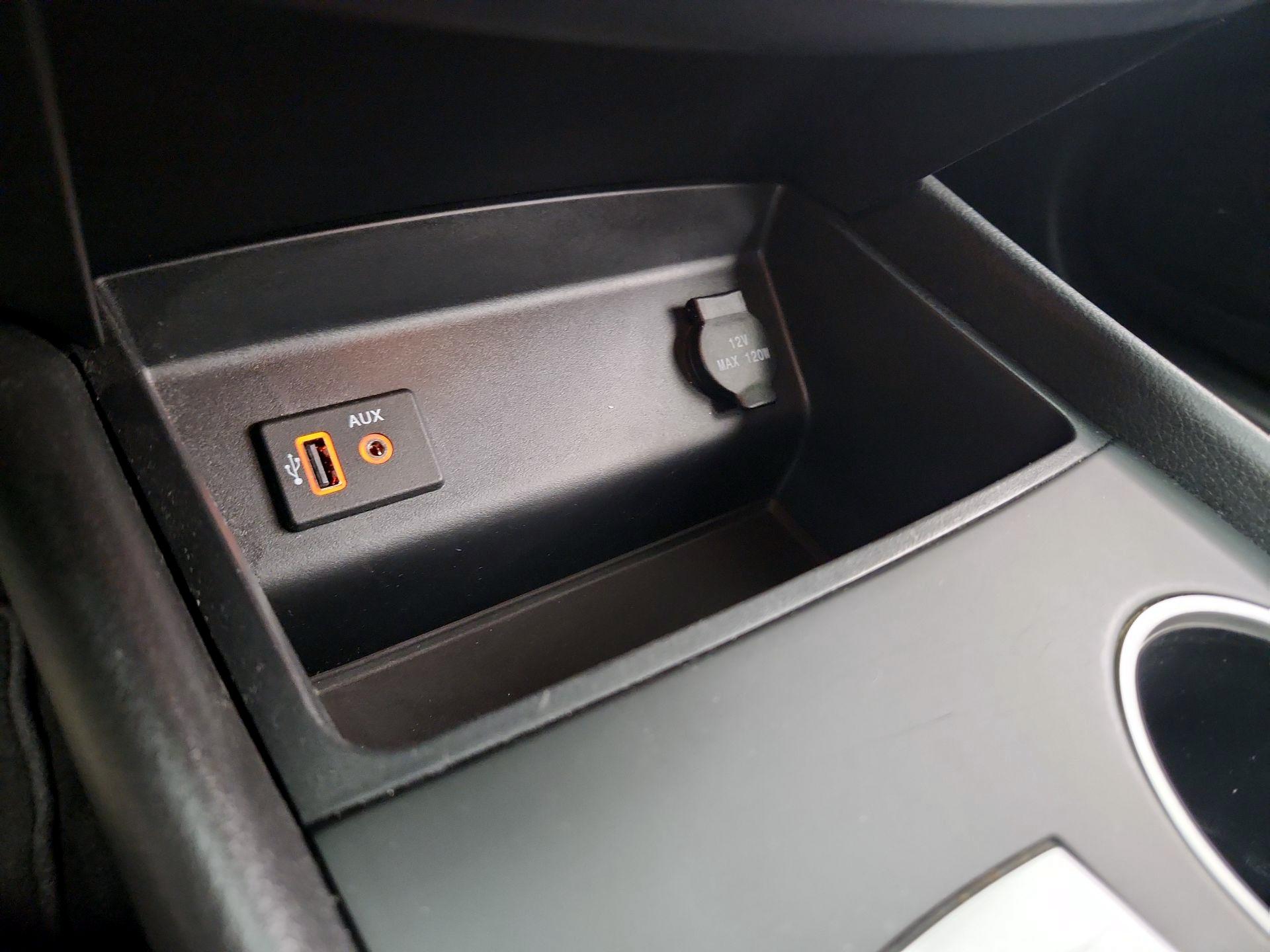 Thumbnail: 2017 Nissan Altima - 18