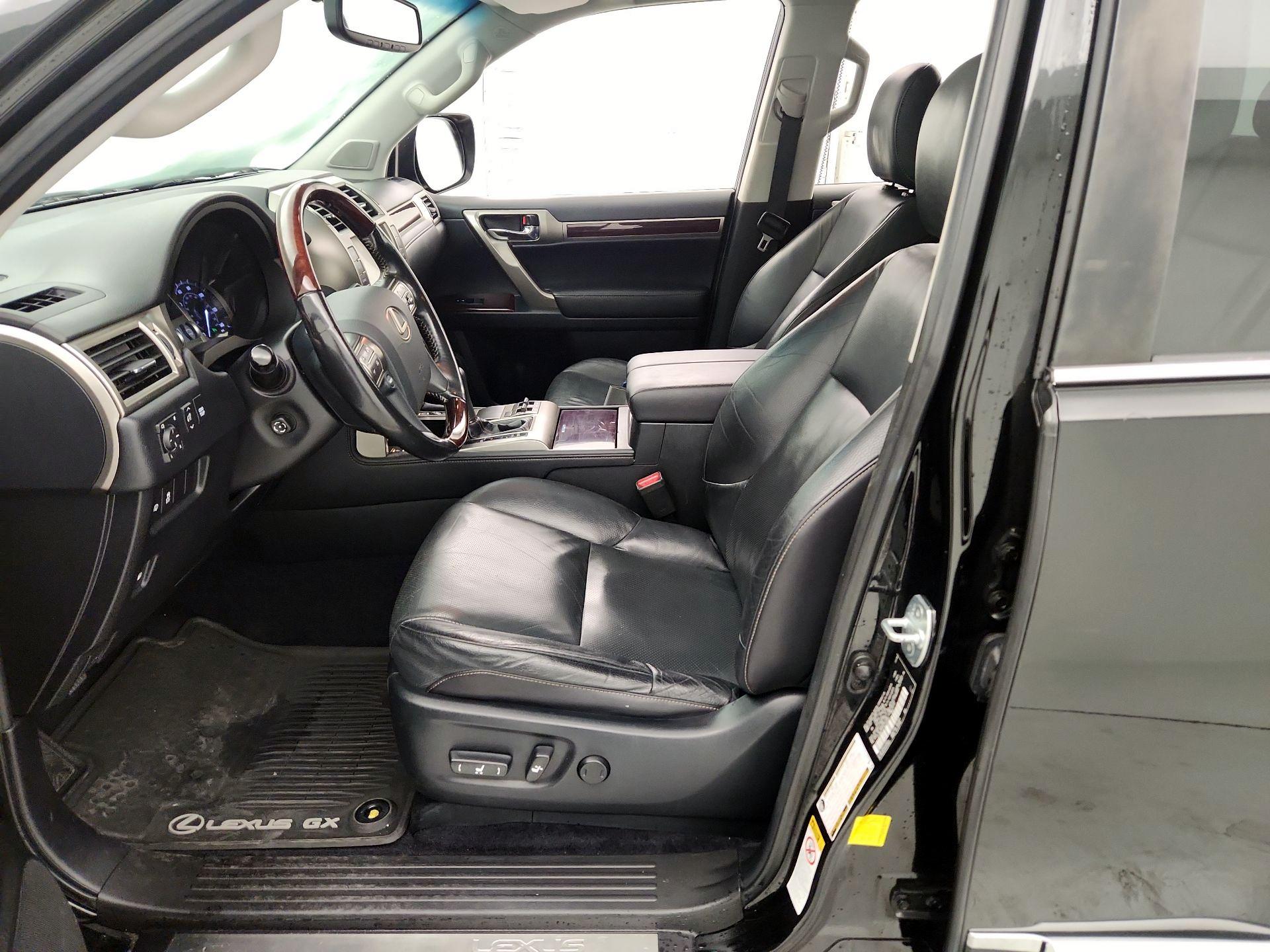 Thumbnail: 2017 Lexus GX - 11