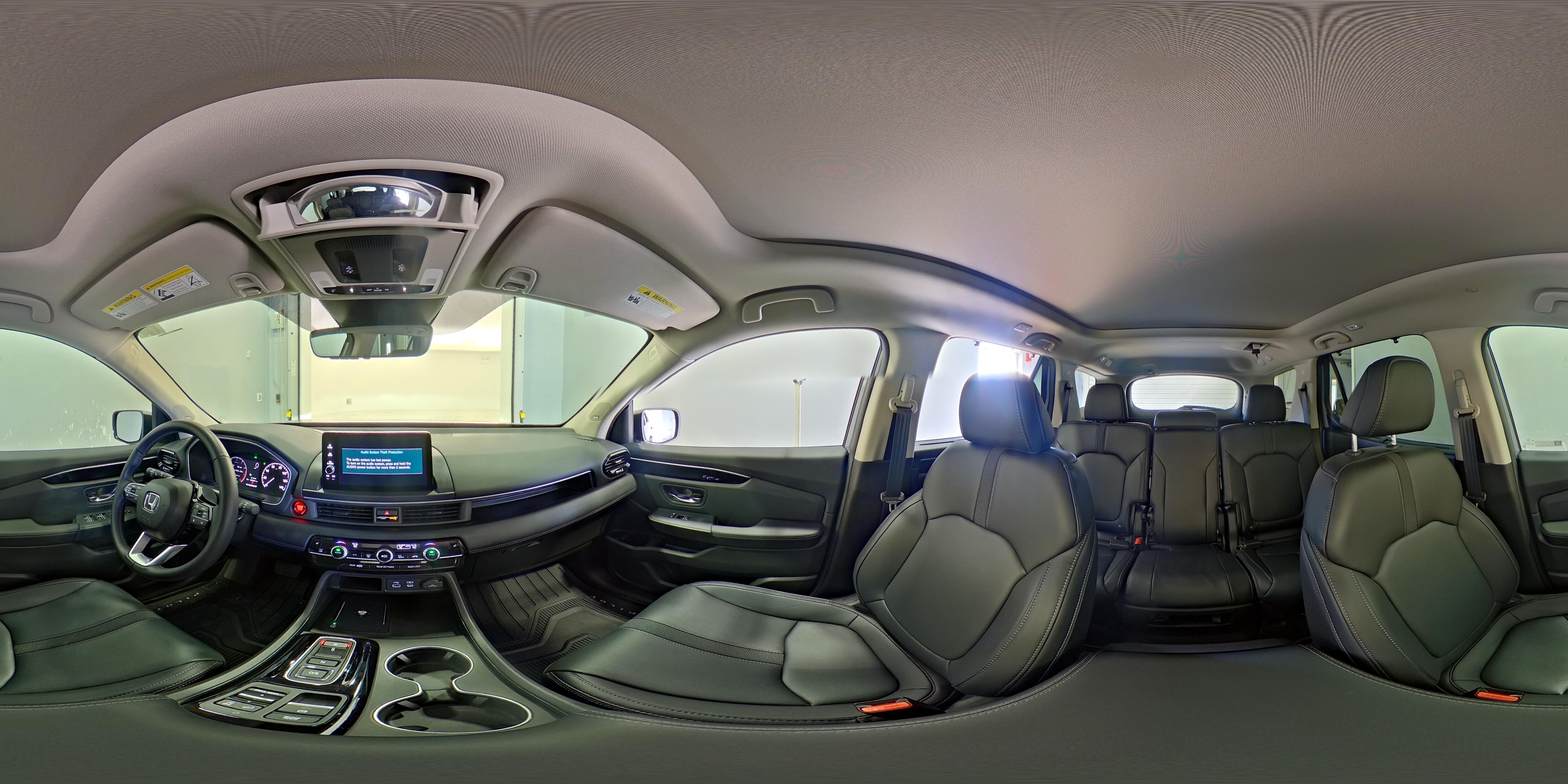 2025 Honda Pilot Touring - Photo 25