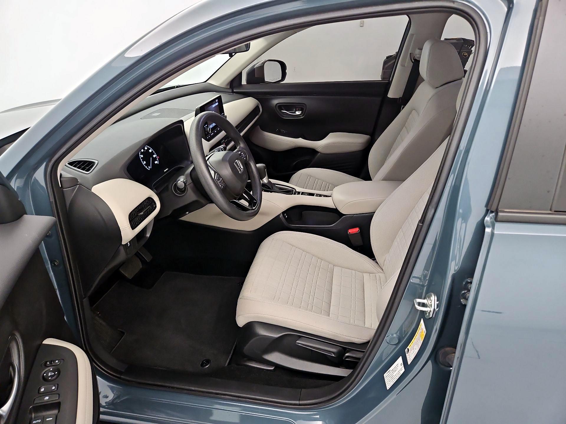 Thumbnail: 2025 Honda HR-V - 11