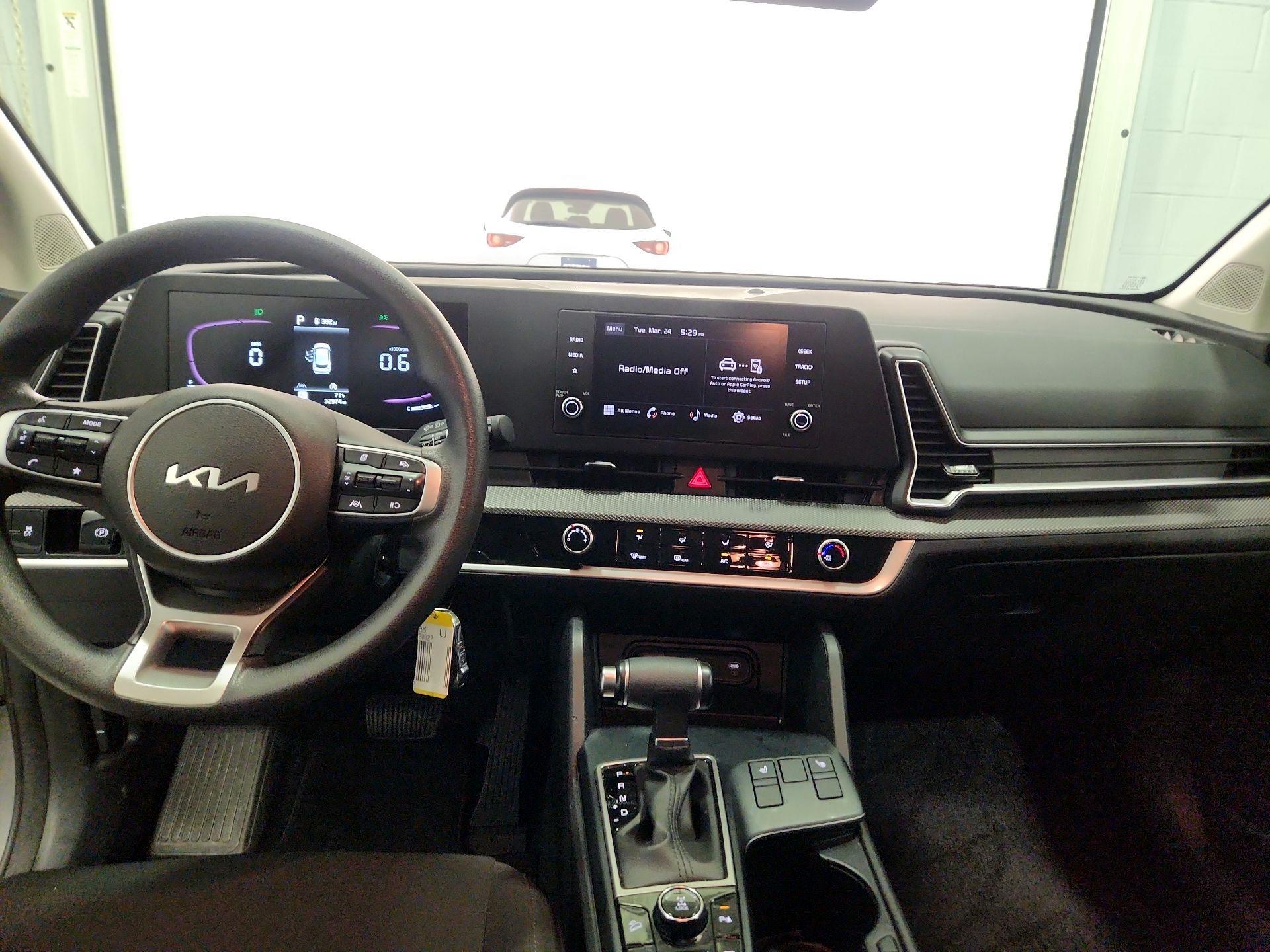 Thumbnail: 2023 Kia Sportage - 9