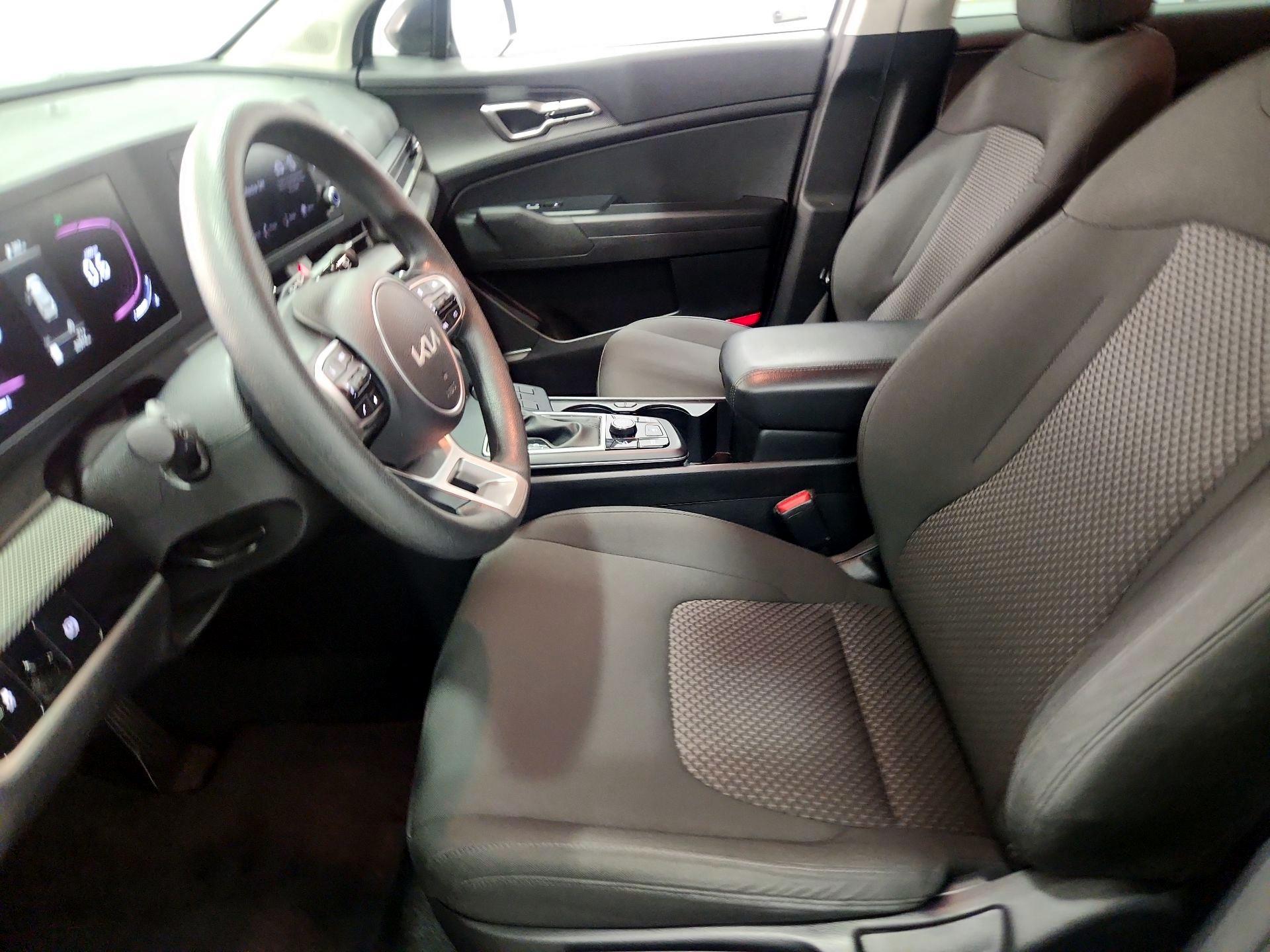 Thumbnail: 2023 Kia Sportage - 11