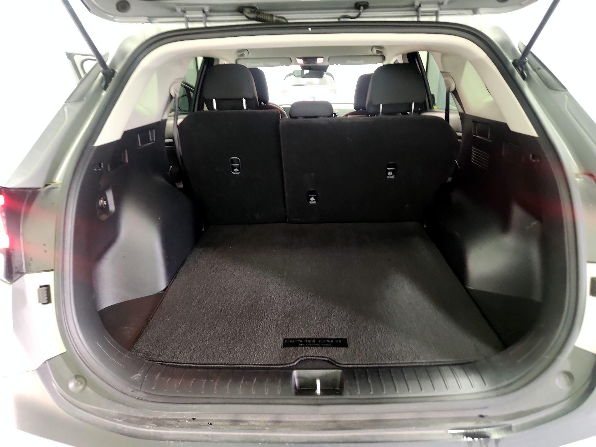 Thumbnail: 2023 Kia Sportage - 20