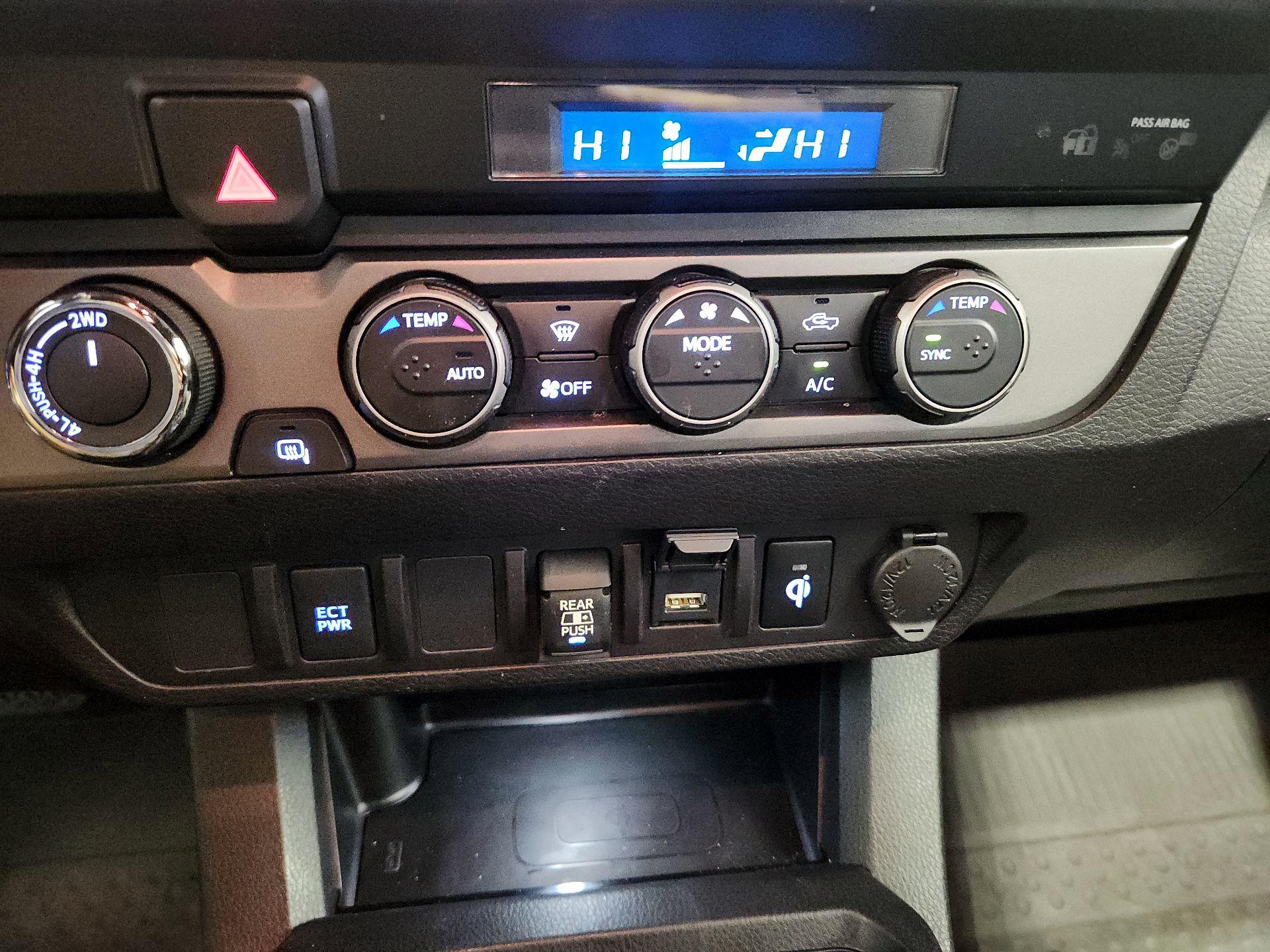 Thumbnail: 2022 Toyota Tacoma - 16