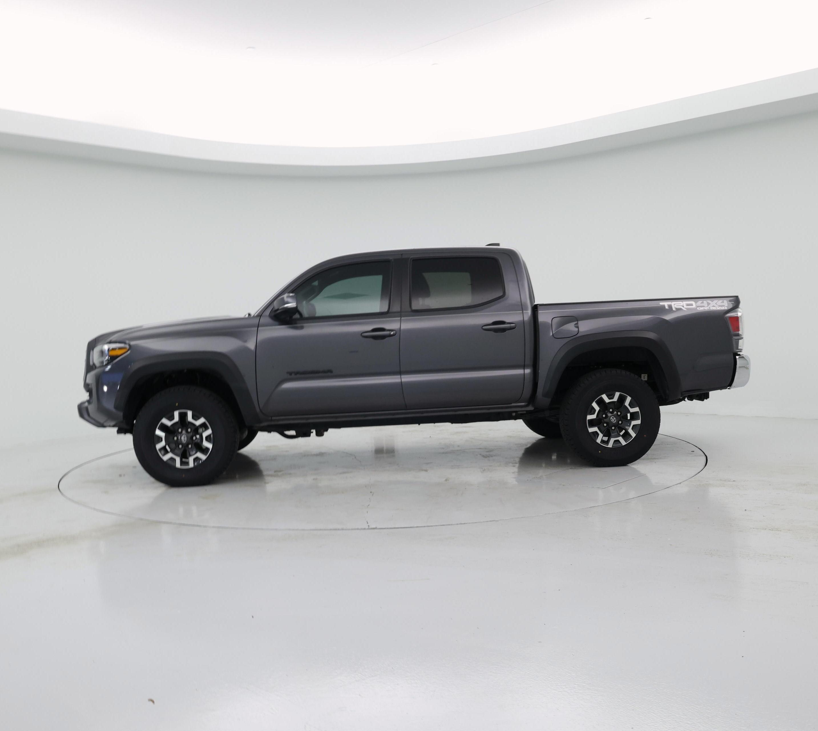 Thumbnail: 2022 Toyota Tacoma - 3