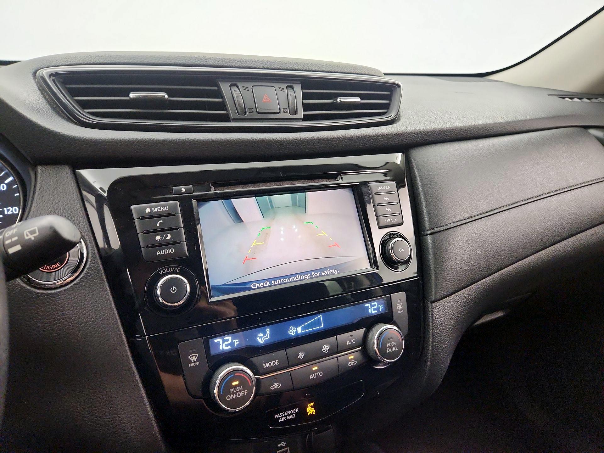 Thumbnail: 2018 Nissan Rogue - 14