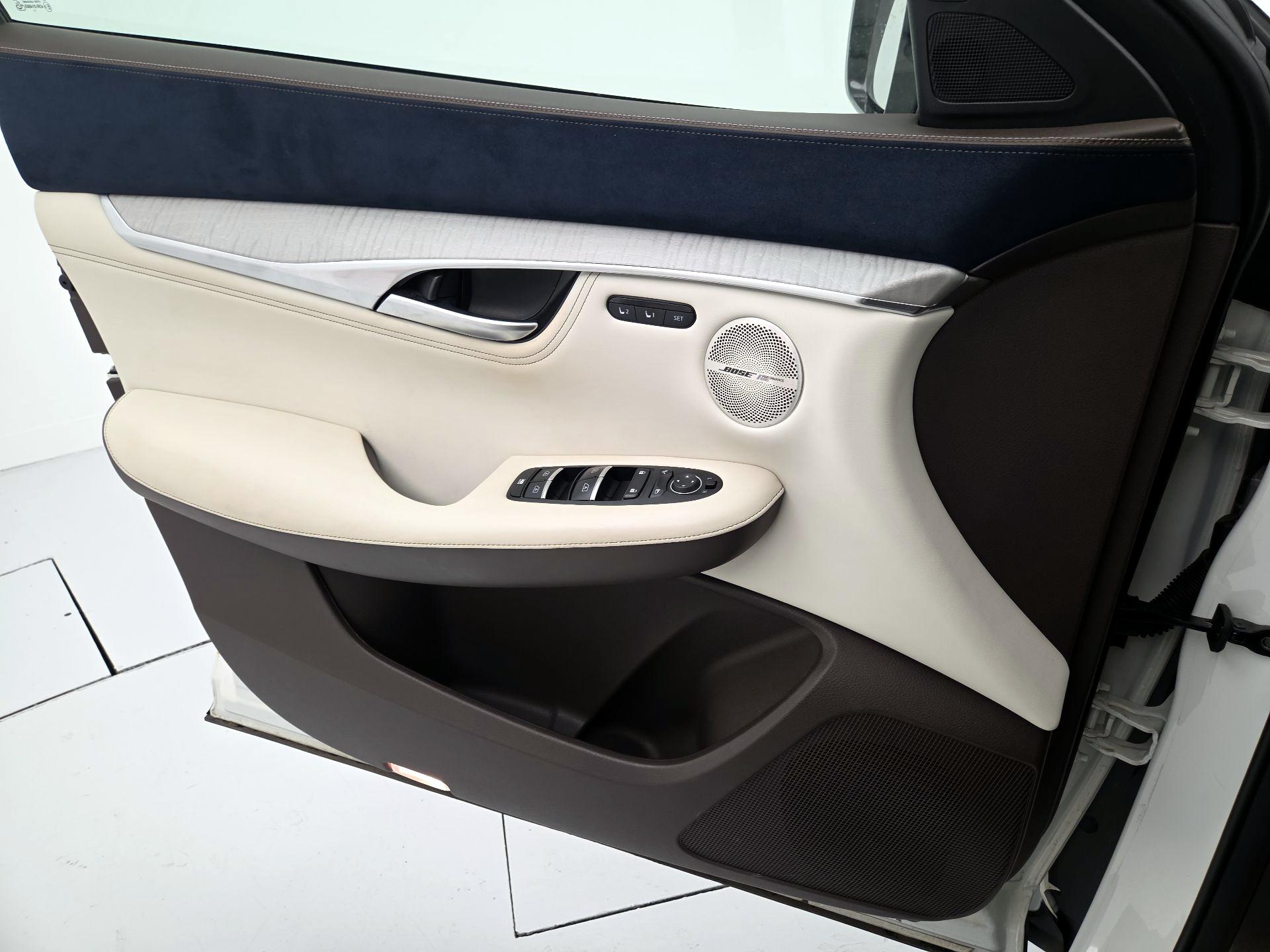 Thumbnail: 2022 INFINITI QX50 - 12