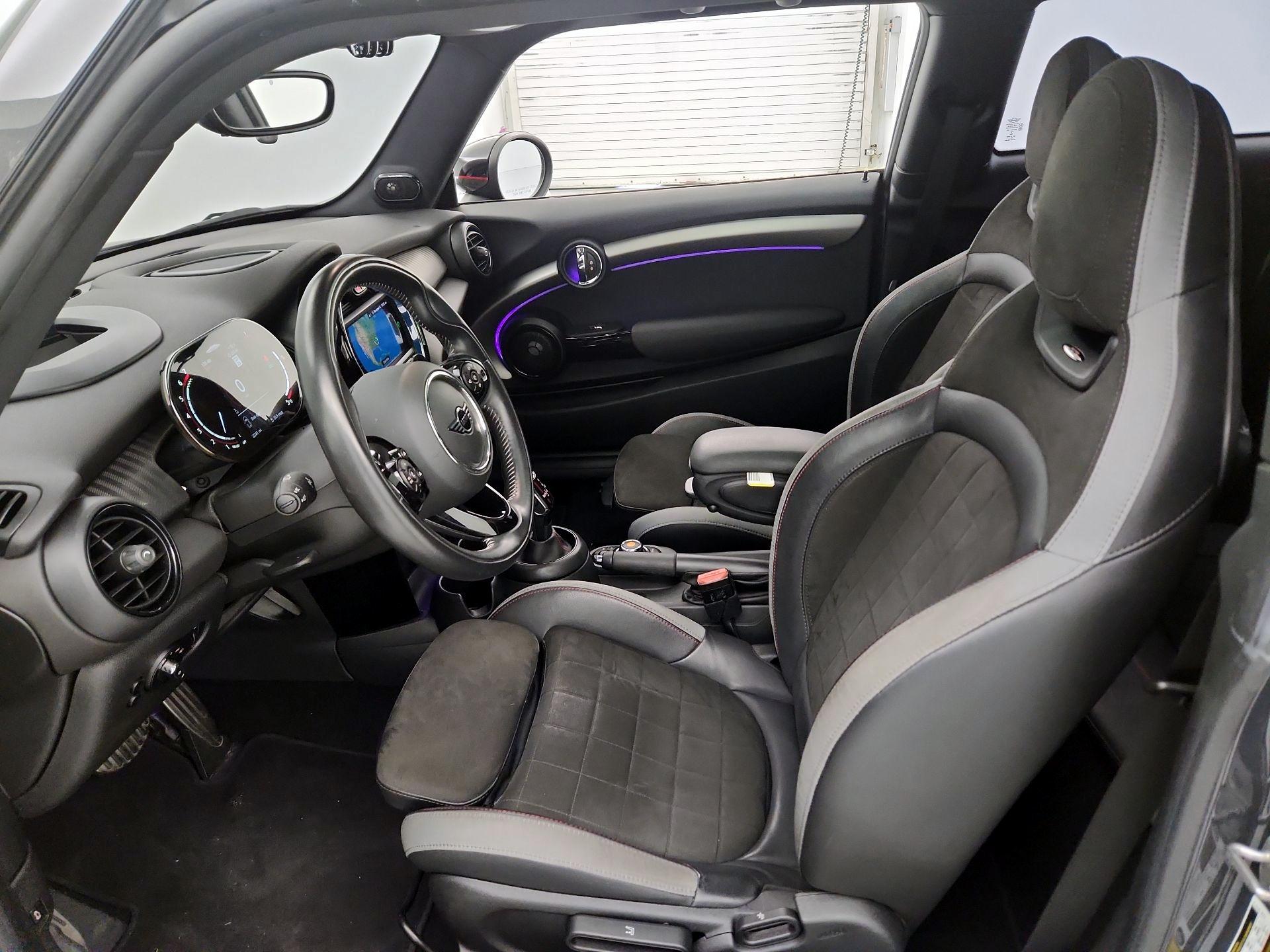 Thumbnail: 2021 MINI Cooper Hardtop - 11