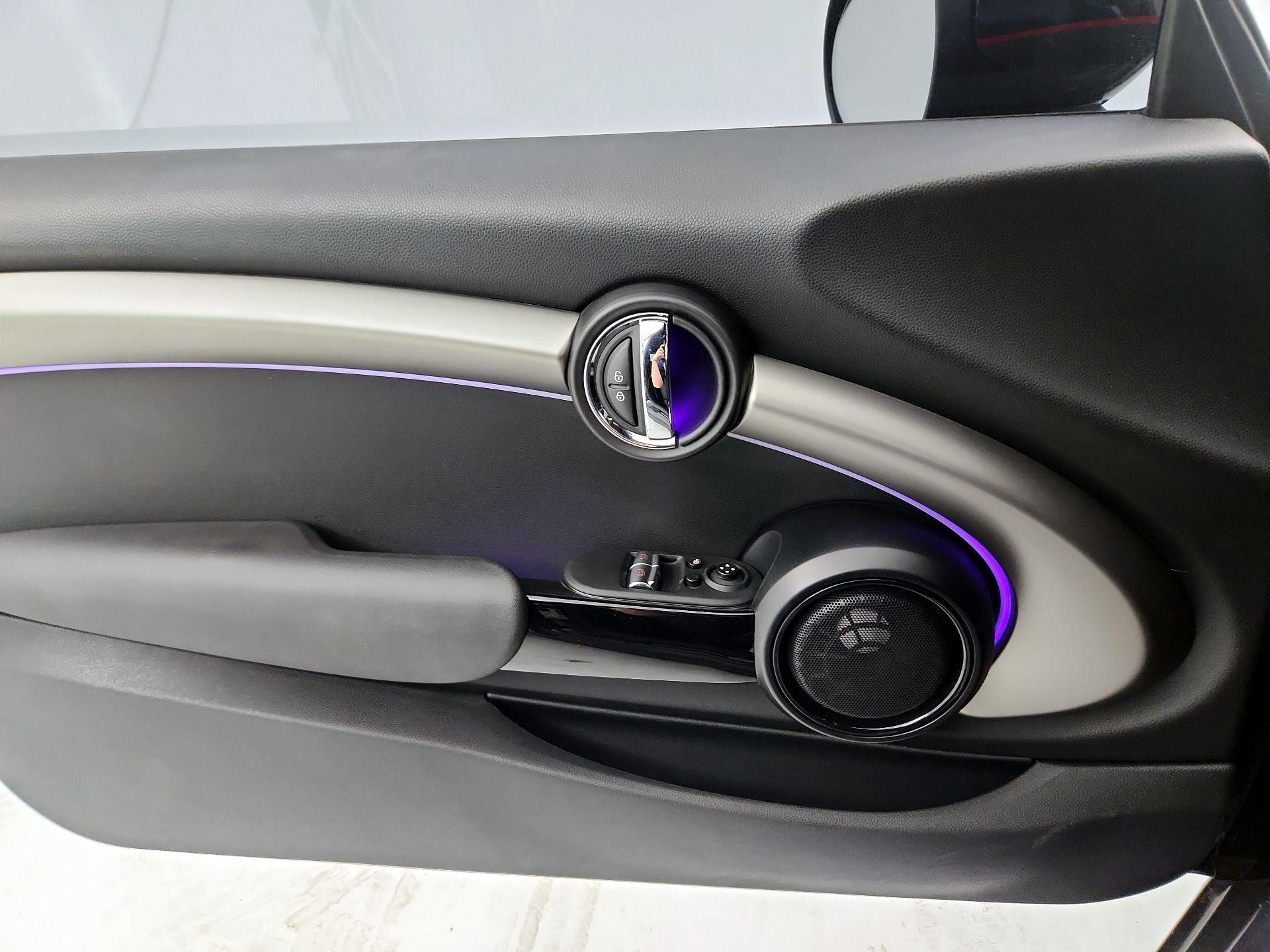 Thumbnail: 2021 MINI Cooper Hardtop - 12