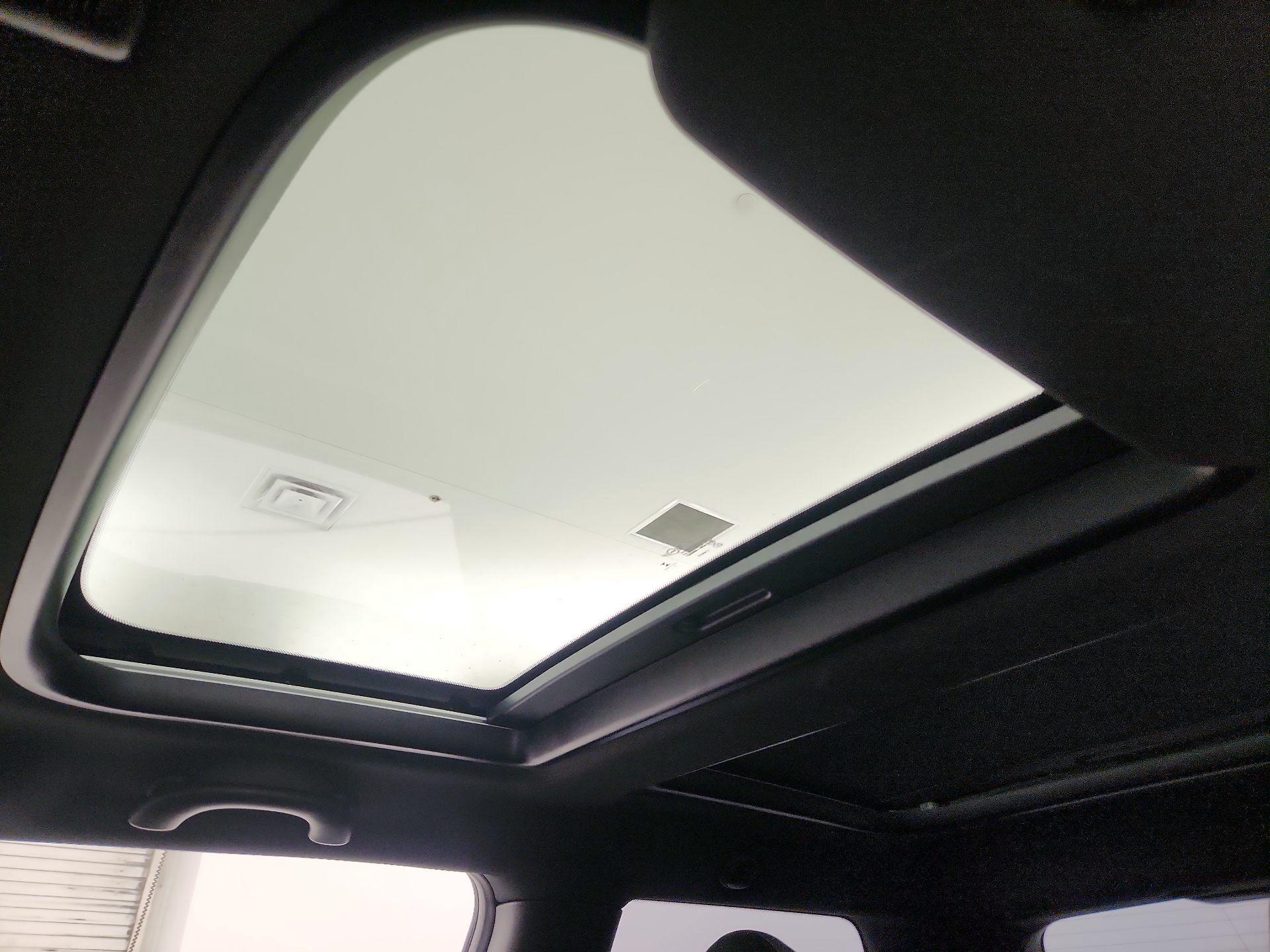 Thumbnail: 2021 MINI Cooper Hardtop - 20
