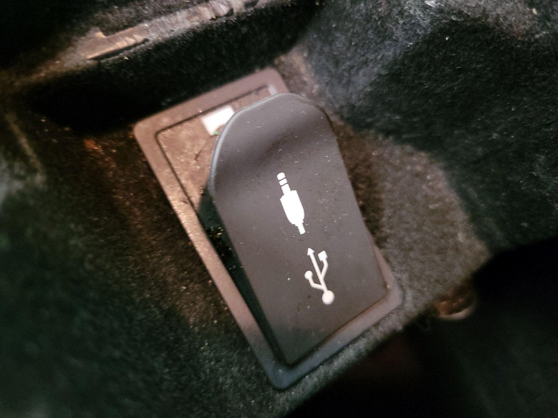 Thumbnail: 2018 Lexus IS - 18