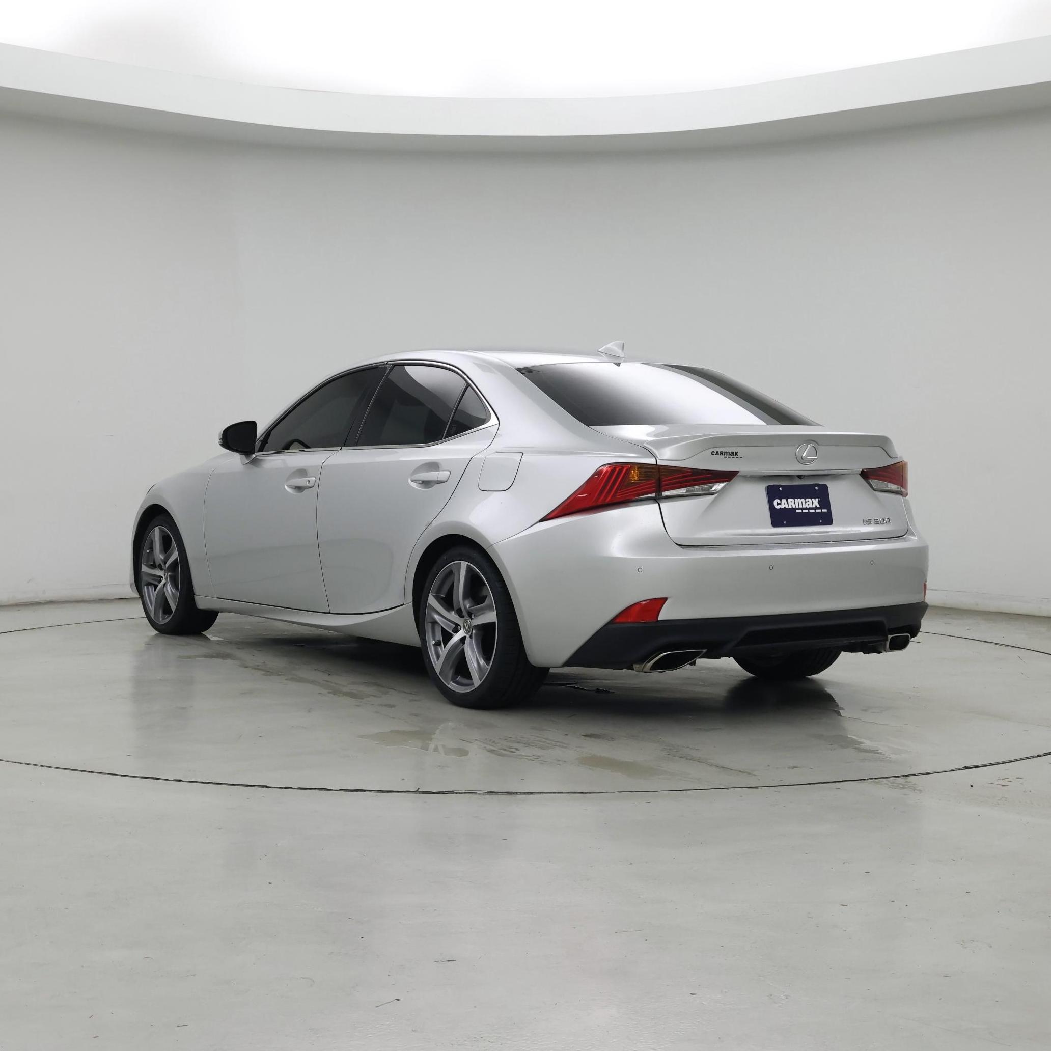 Thumbnail: 2018 Lexus IS - 2