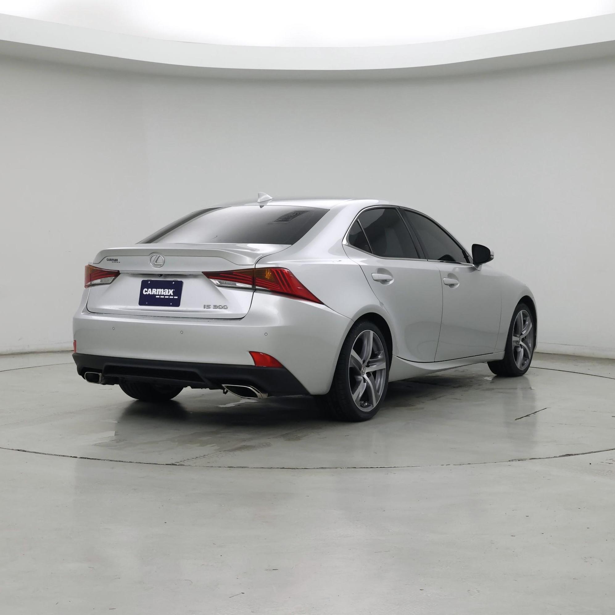 Thumbnail: 2018 Lexus IS - 8