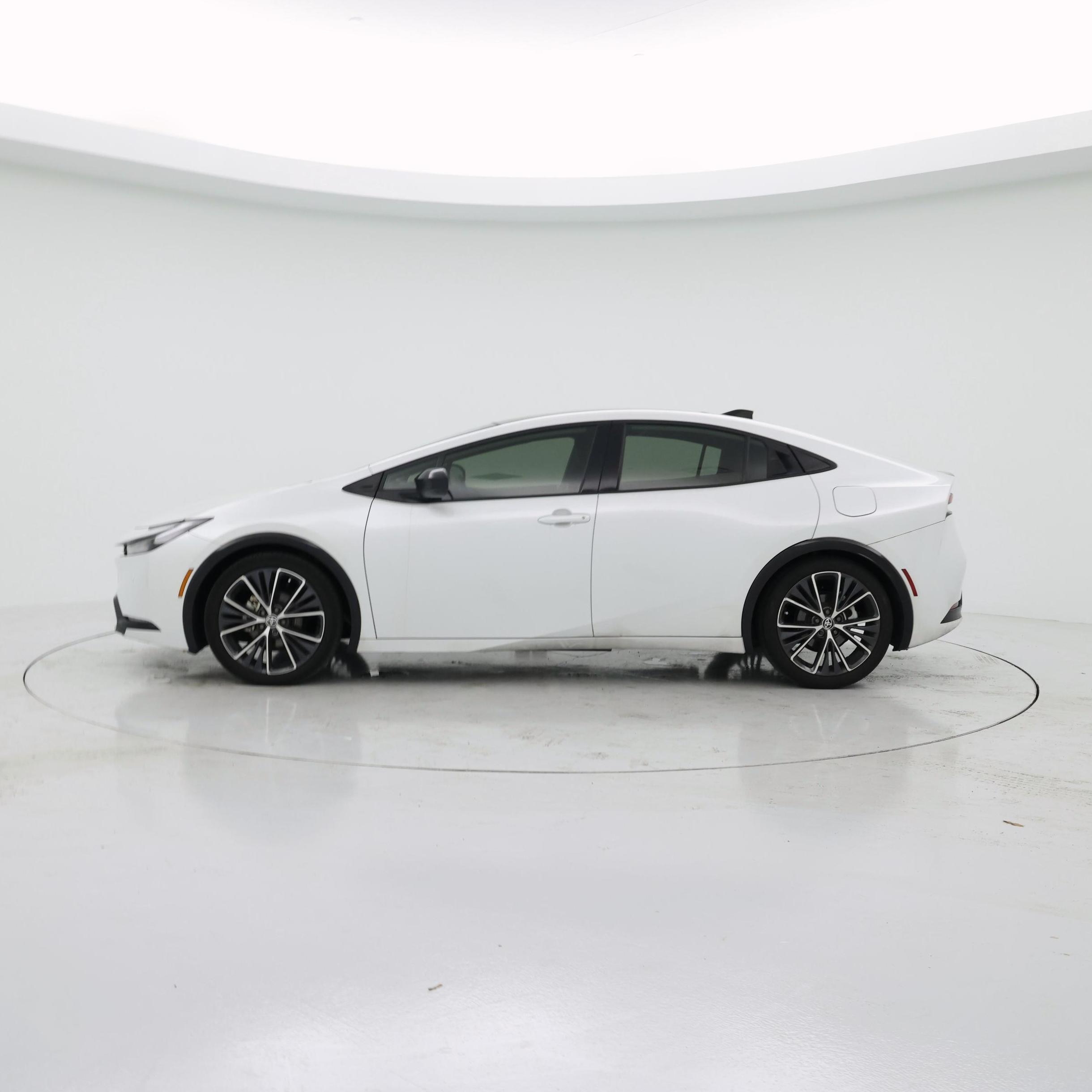 Thumbnail: 2023 Toyota Prius - 3