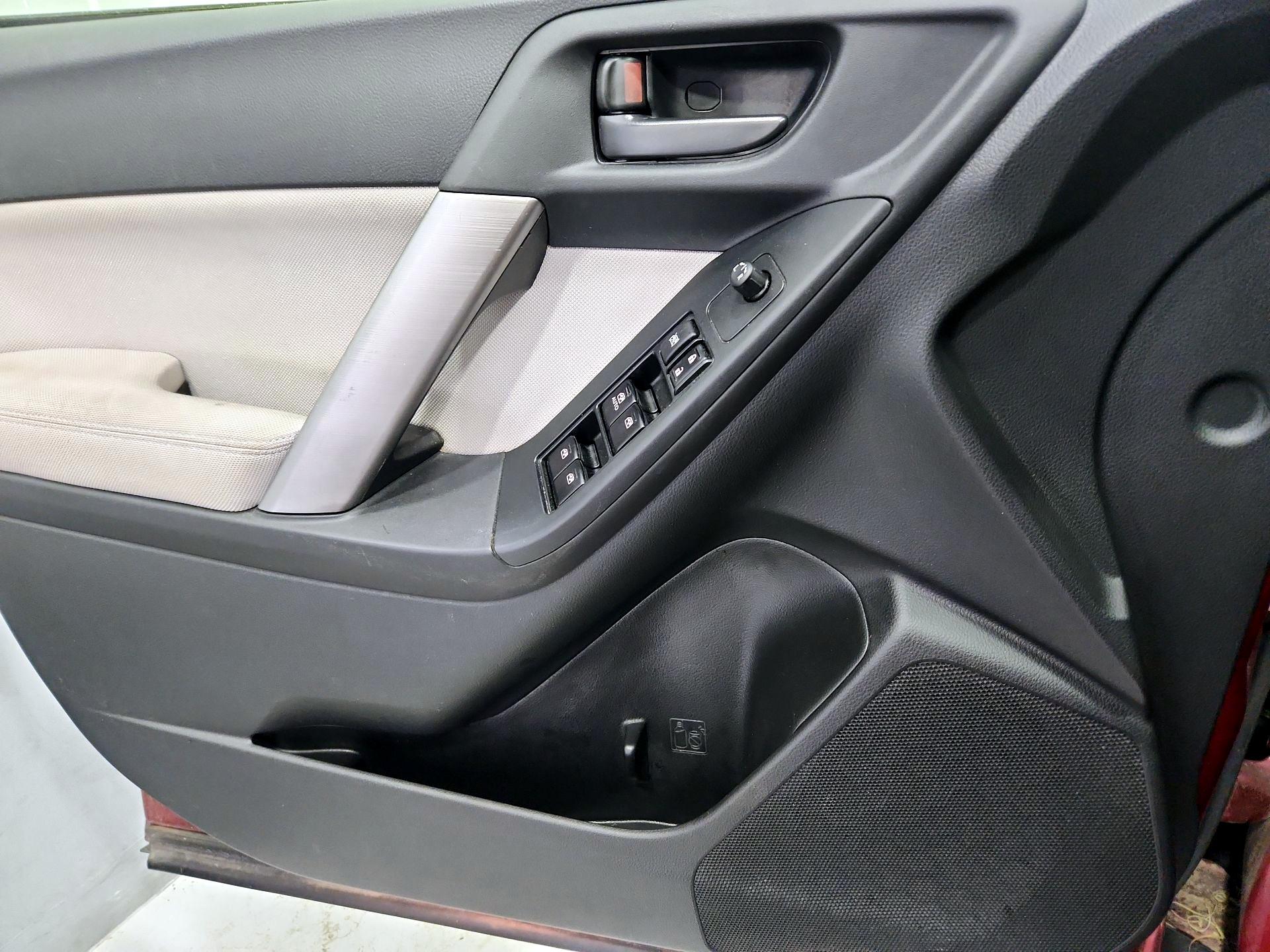 Thumbnail: 2014 Subaru Forester - 12