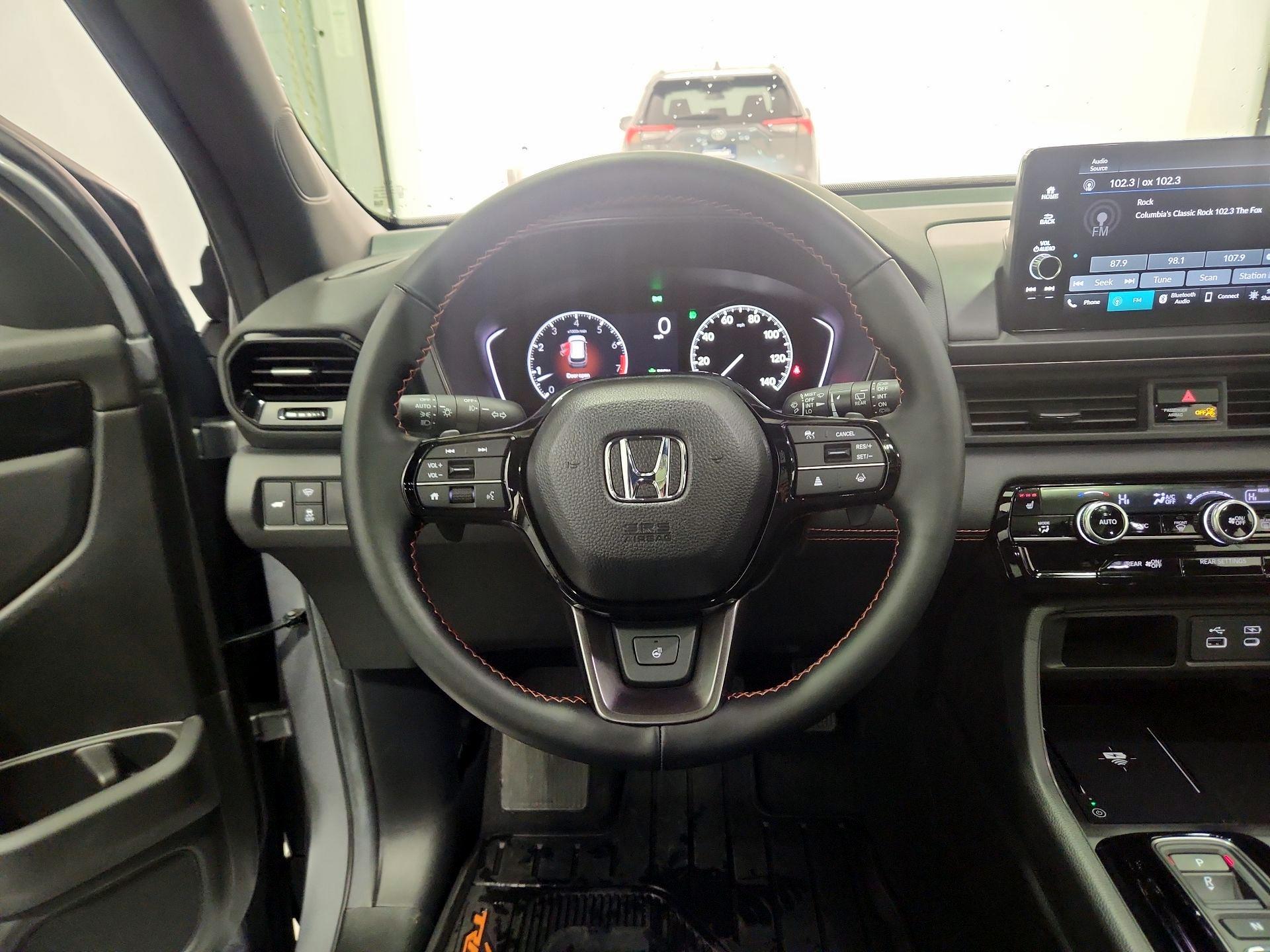 Thumbnail: 2025 Honda Pilot - 10