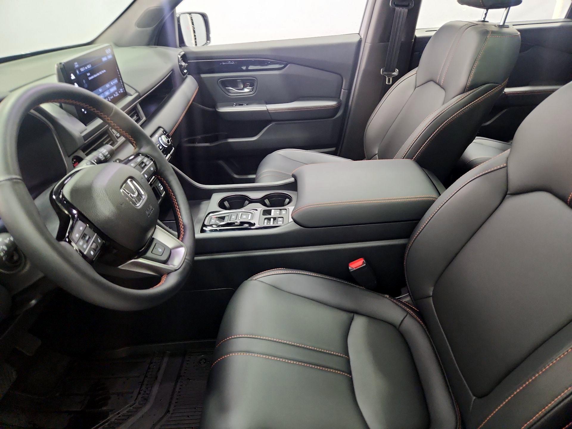 Thumbnail: 2025 Honda Pilot - 11