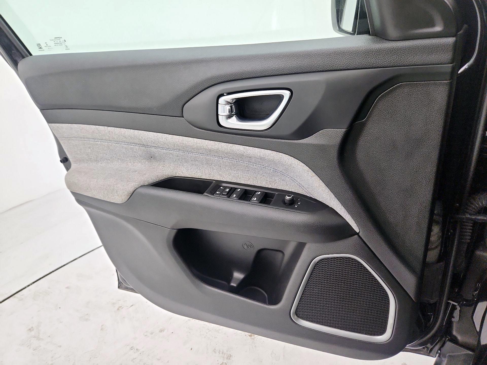 Thumbnail: 2022 Jeep Compass - 12