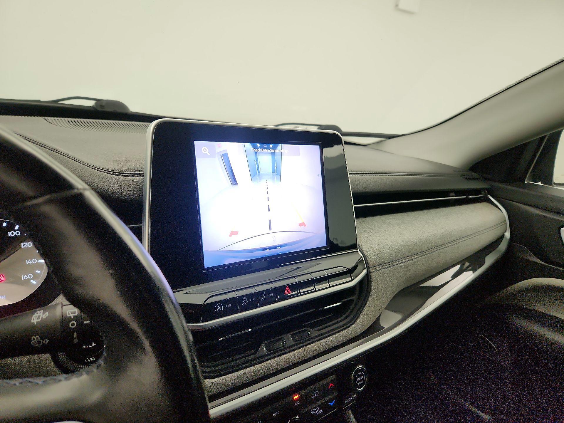 Thumbnail: 2022 Jeep Compass - 14