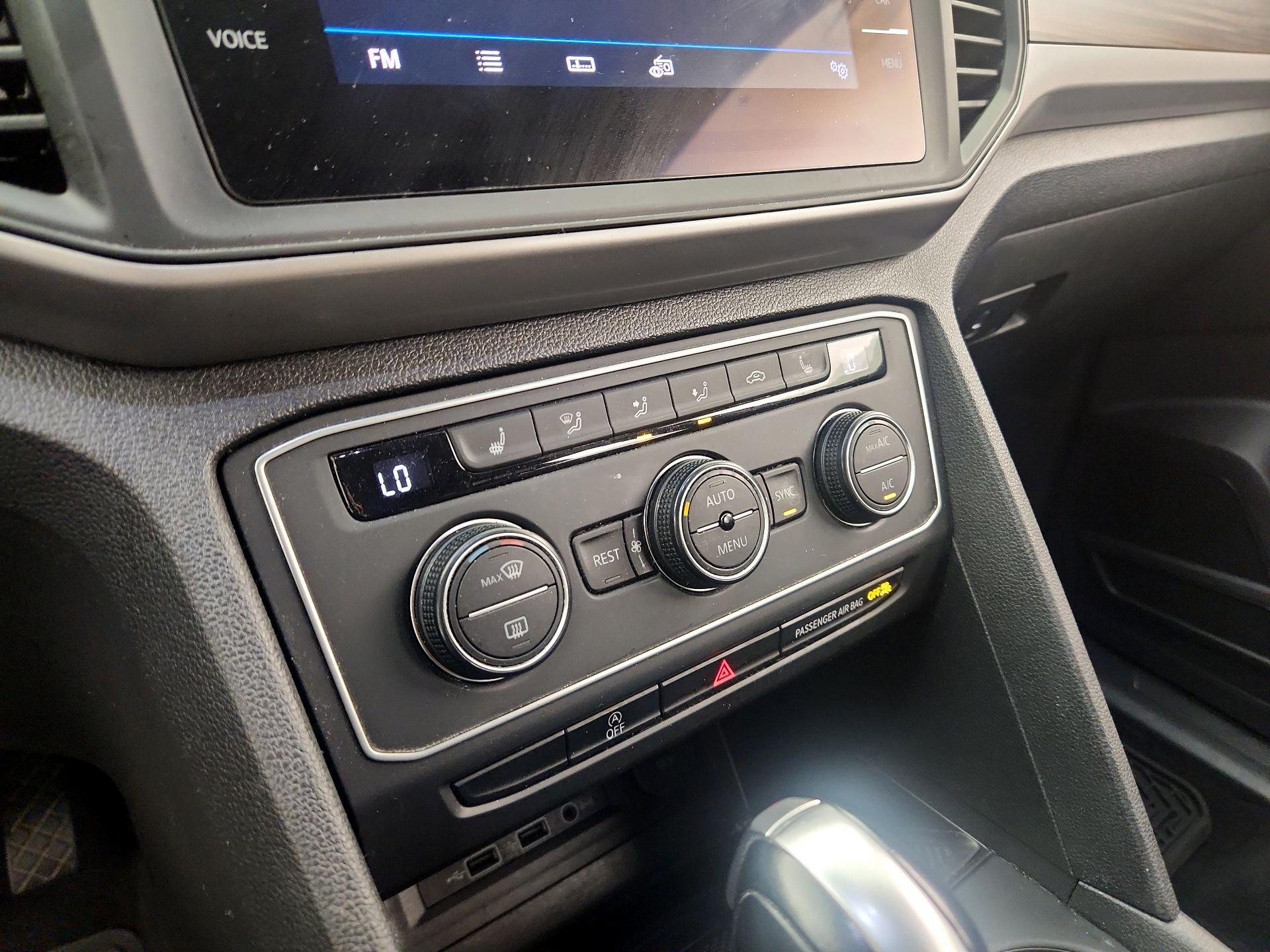 Thumbnail: 2021 Volkswagen Atlas - 16