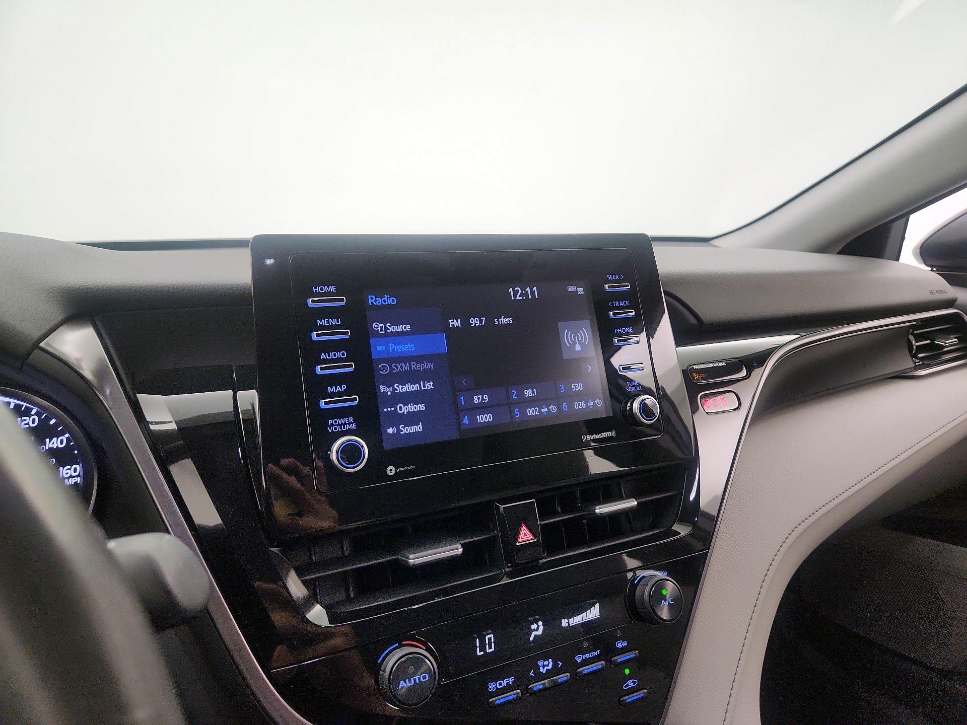 Thumbnail: 2021 Toyota Camry - 15