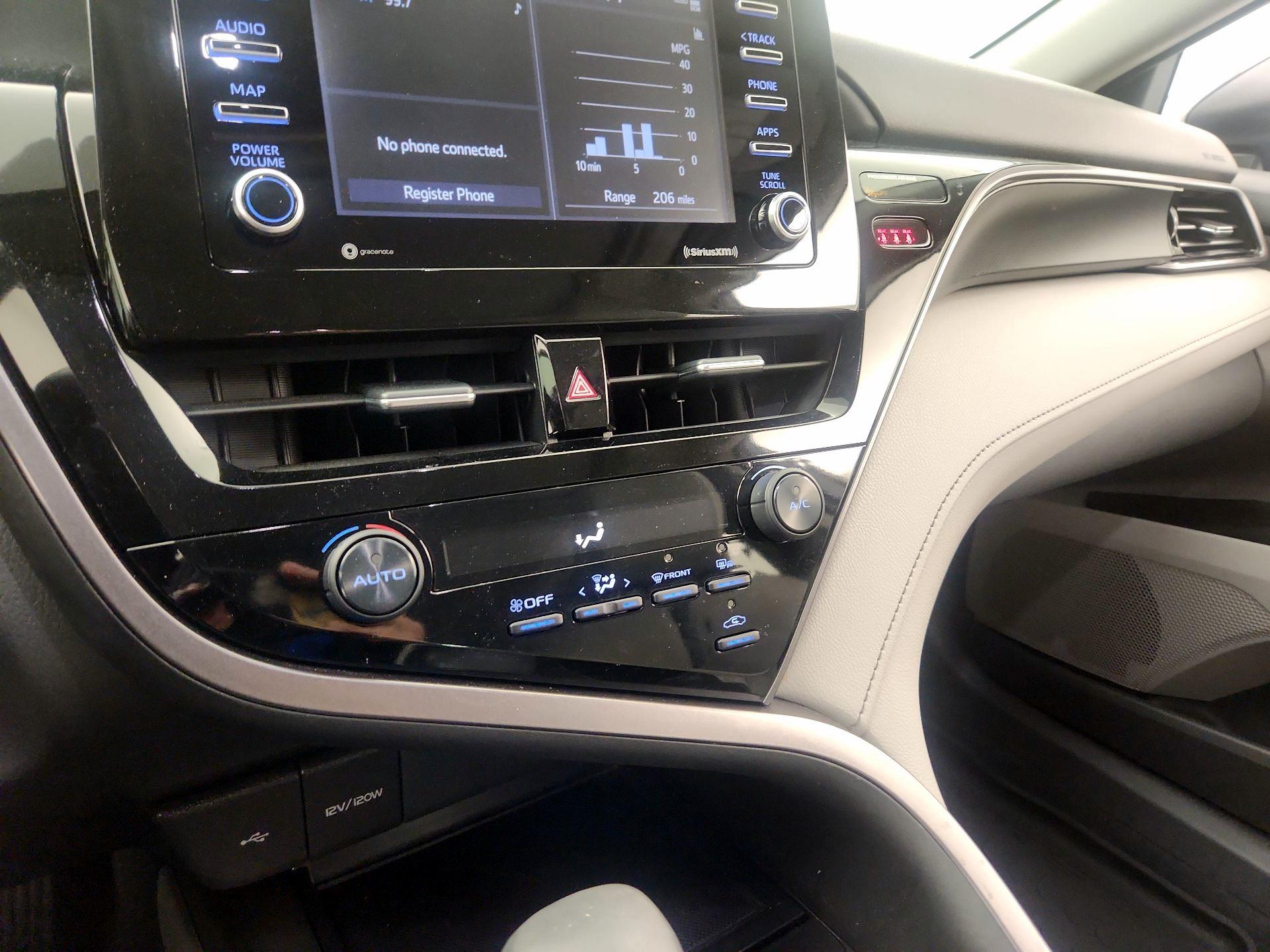 Thumbnail: 2021 Toyota Camry - 16