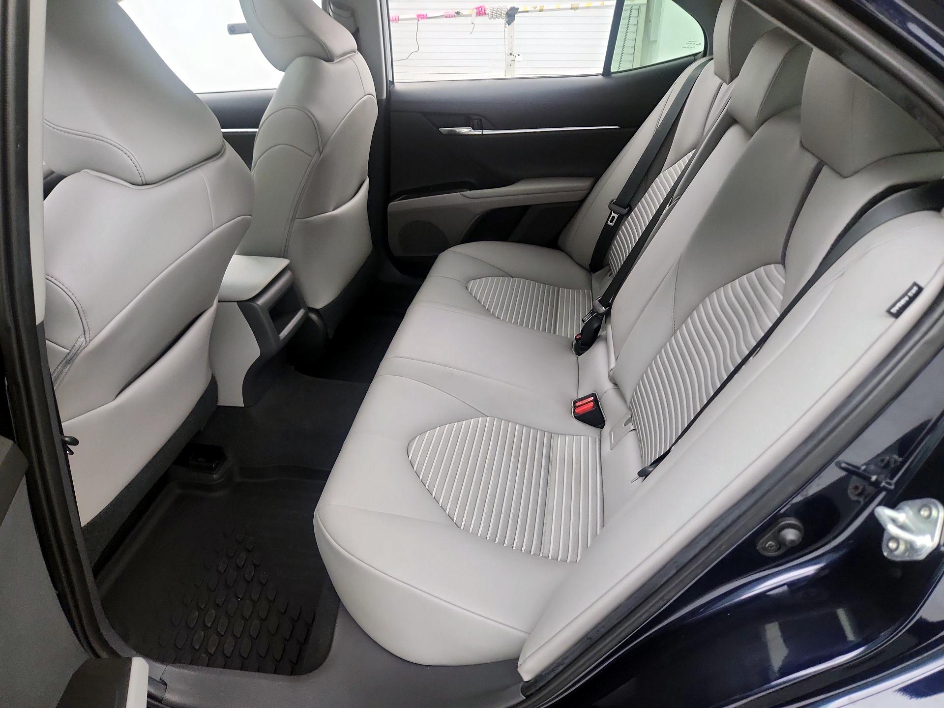 Thumbnail: 2021 Toyota Camry - 20