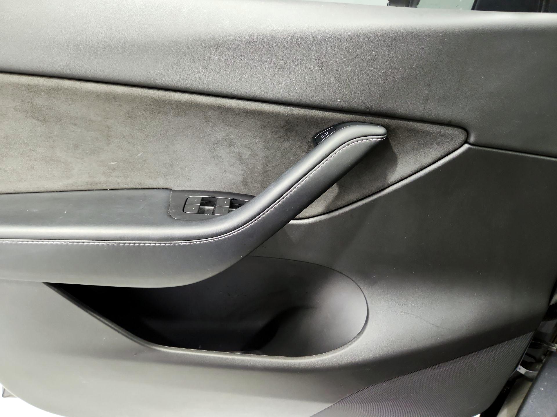 Thumbnail: 2022 Tesla Model Y - 12