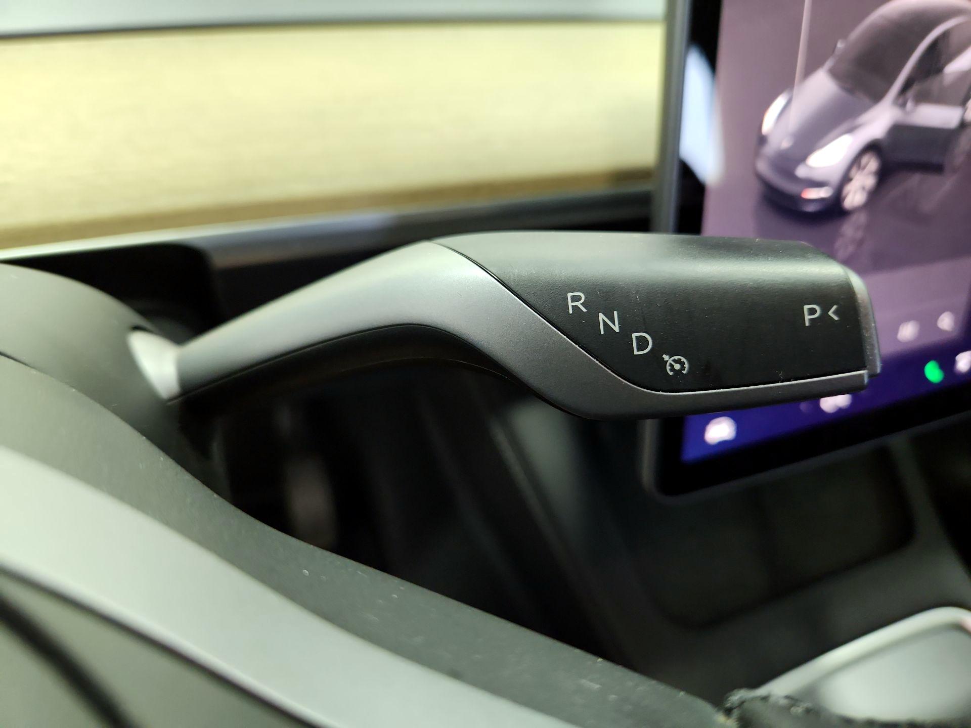 Thumbnail: 2022 Tesla Model Y - 17