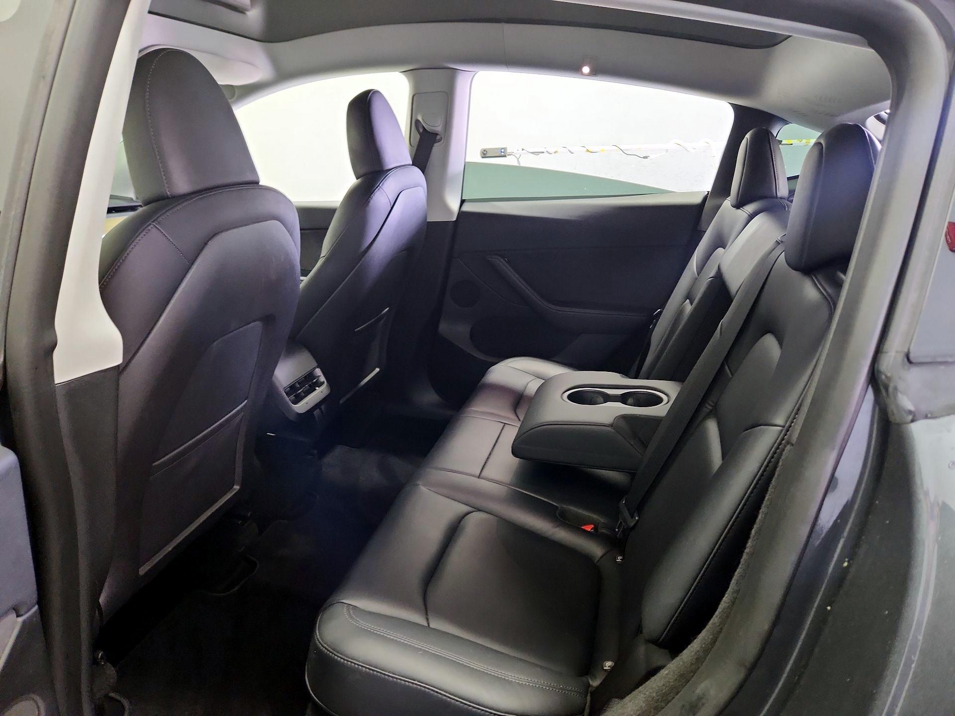 Thumbnail: 2022 Tesla Model Y - 18