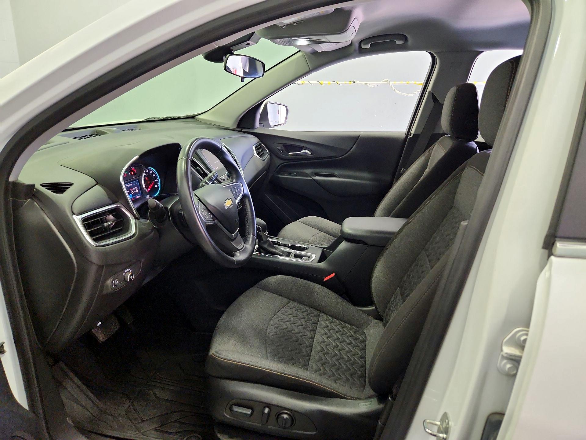 Thumbnail: 2022 Chevrolet Equinox - 11