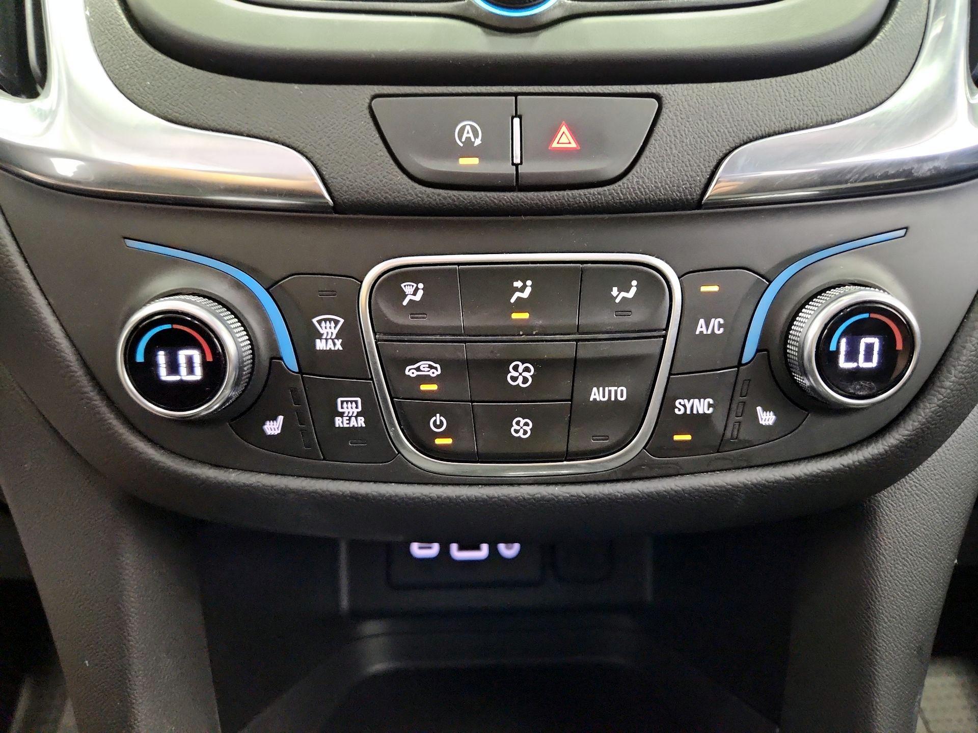 Thumbnail: 2022 Chevrolet Equinox - 17