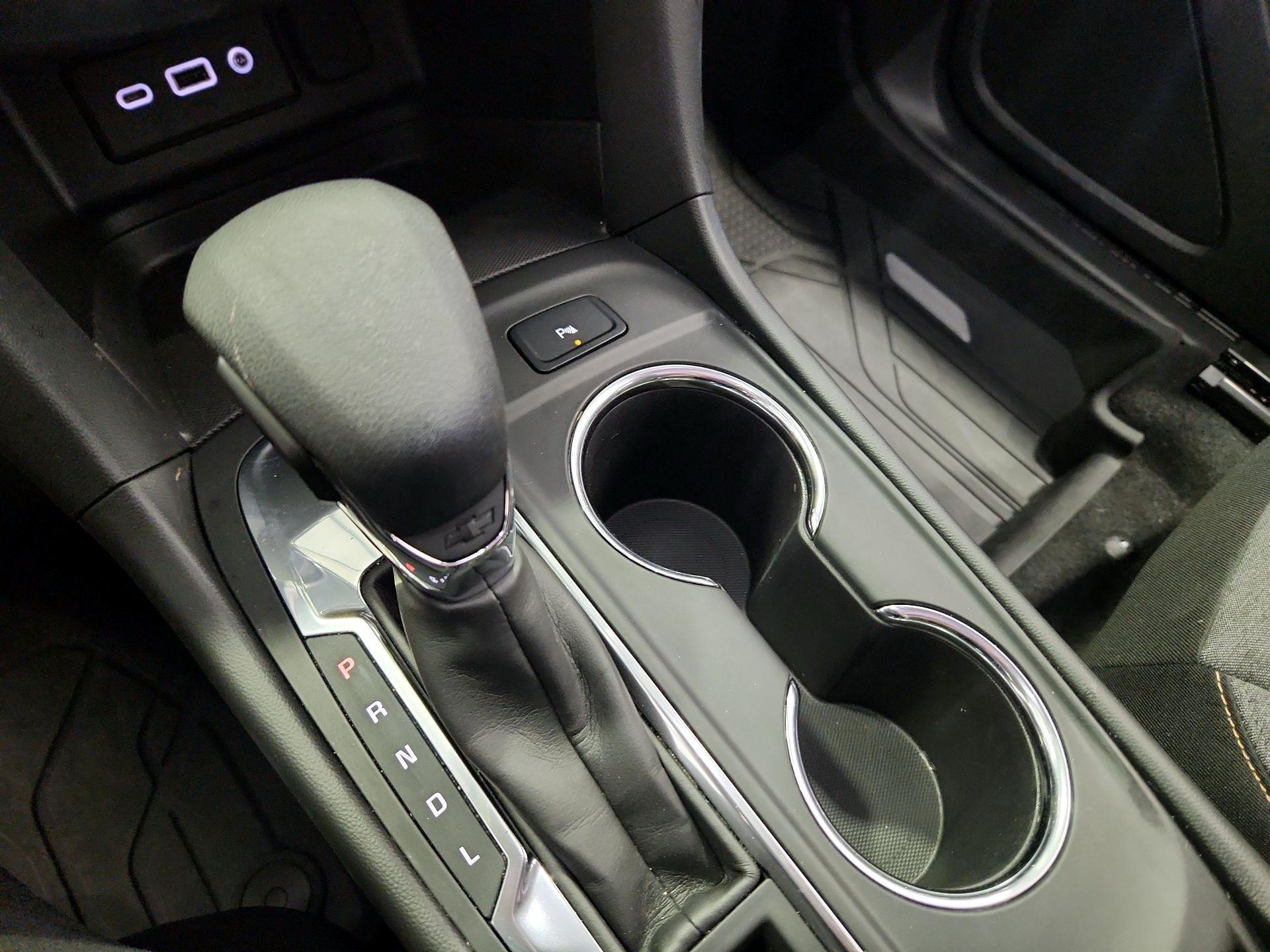 Thumbnail: 2022 Chevrolet Equinox - 18