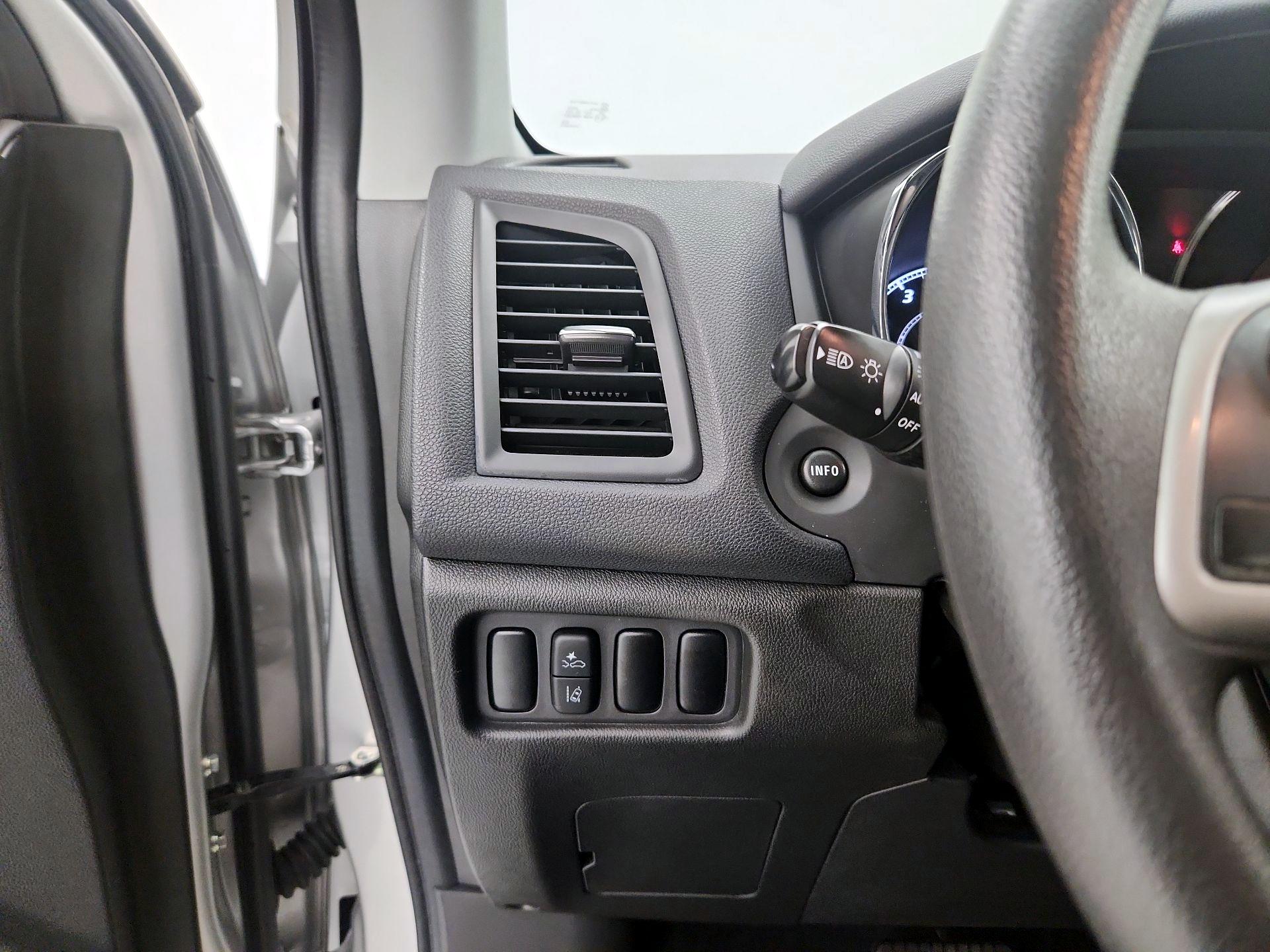 Thumbnail: 2024 Mitsubishi Outlander Sport - 13