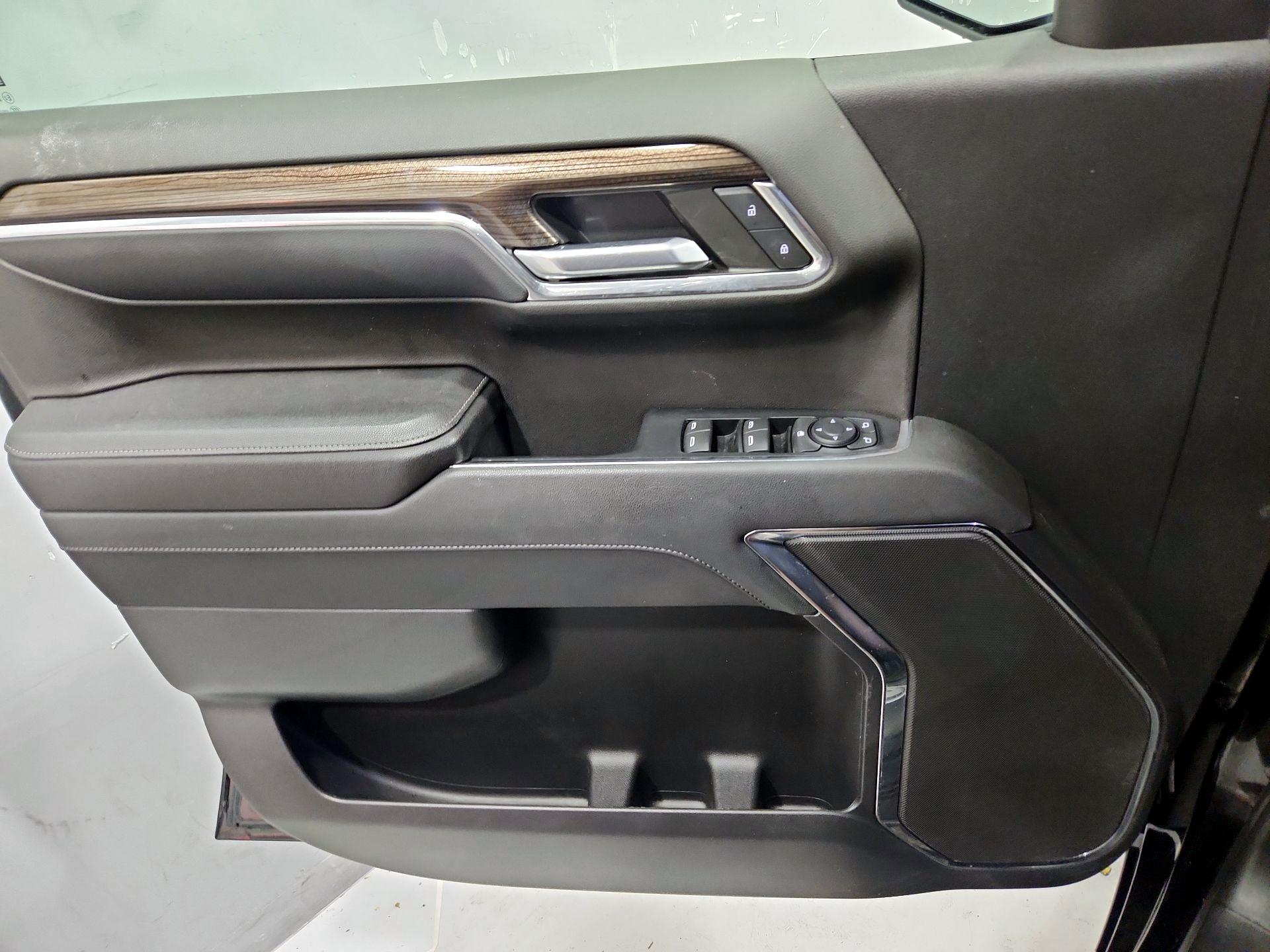 Thumbnail: 2023 Chevrolet Silverado 1500 - 12