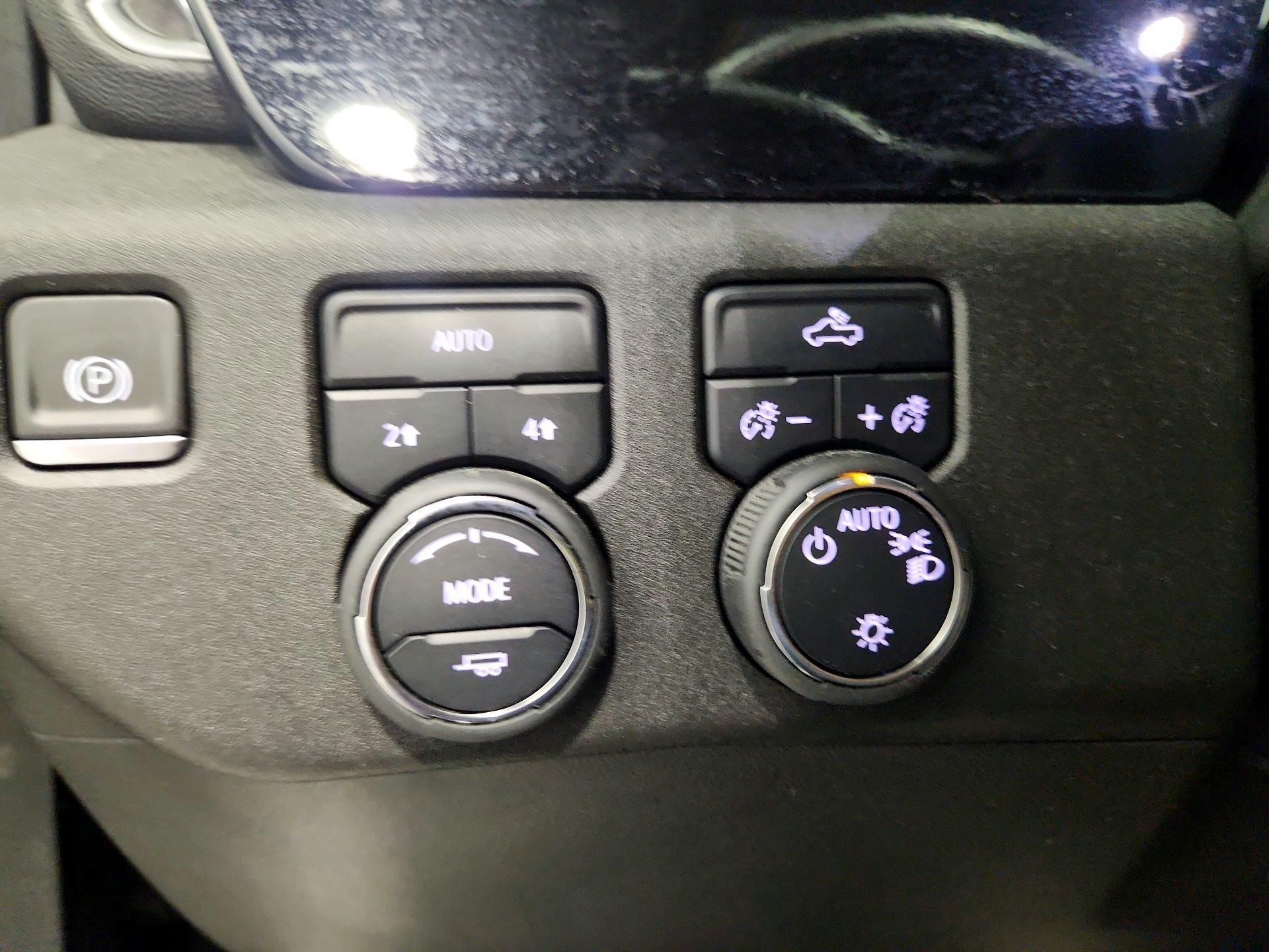 Thumbnail: 2023 Chevrolet Silverado 1500 - 13