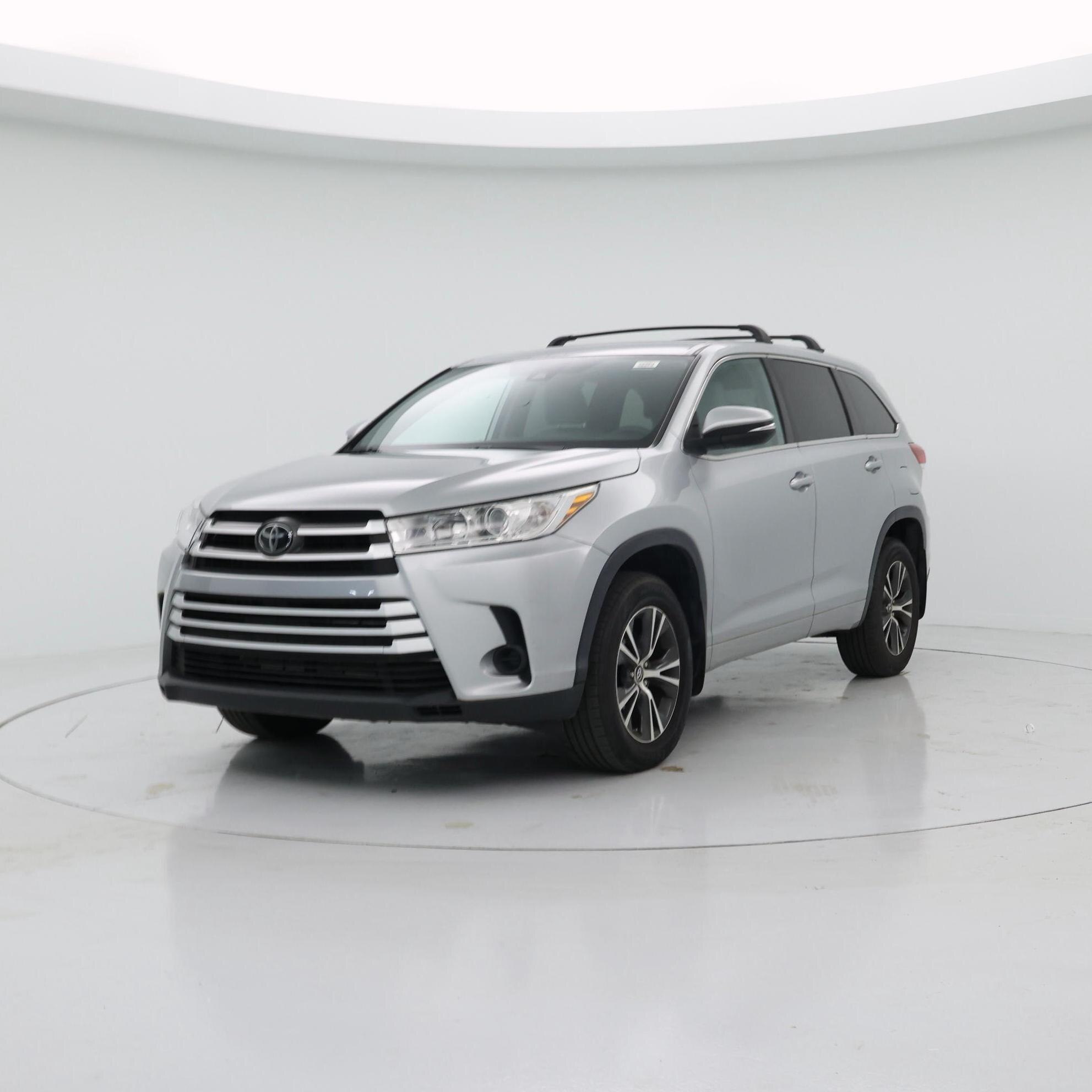 Thumbnail: 2018 Toyota Highlander - 4