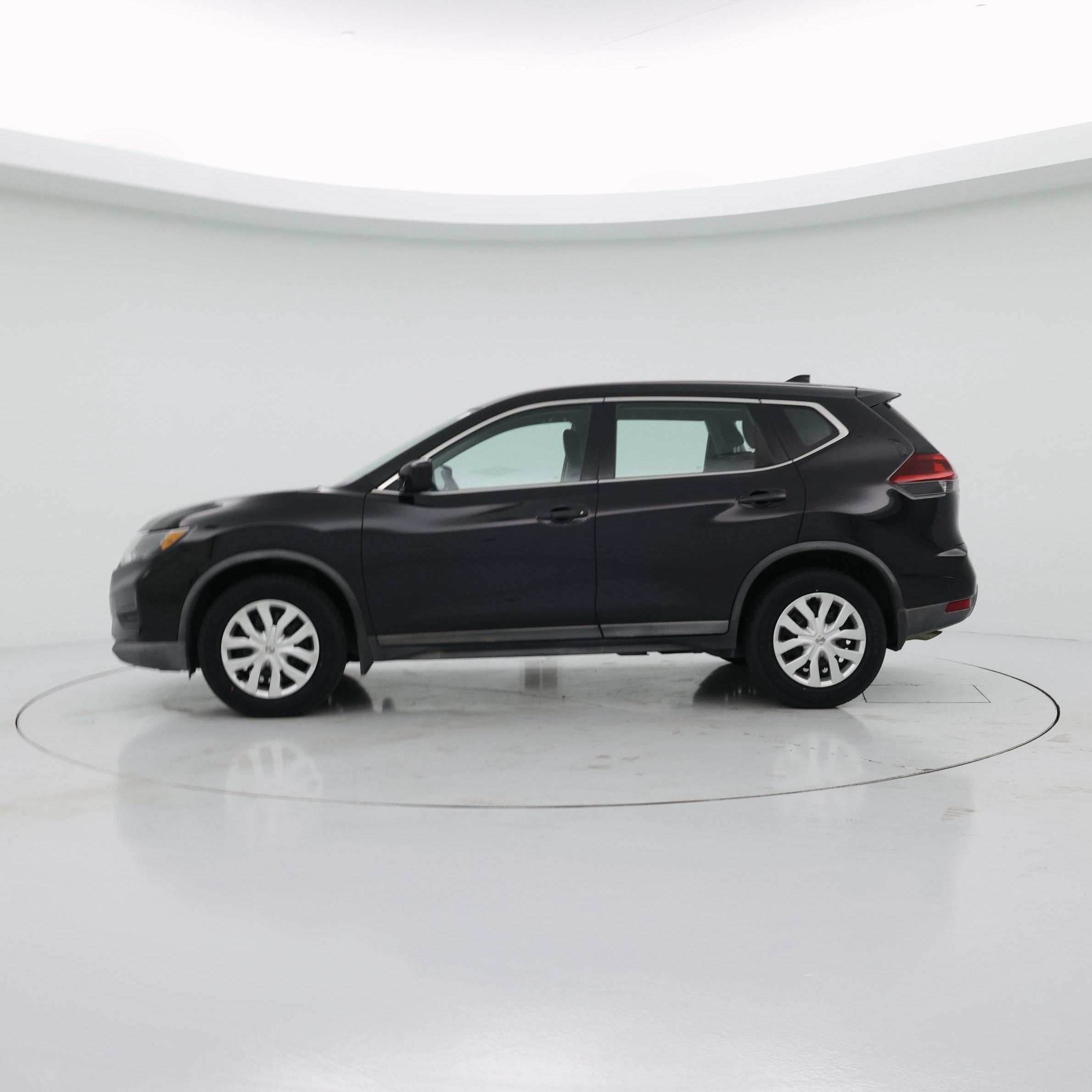 Thumbnail: 2018 Nissan Rogue - 3